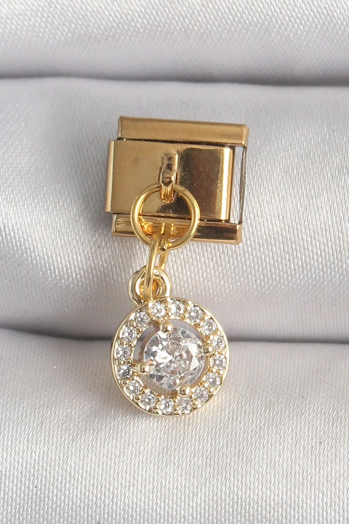 316L Çelik Gold Renk Sallantı Daire Zirkon Taşlı Nomination Charm Fiyatı, Yorumları ve Özellikleri