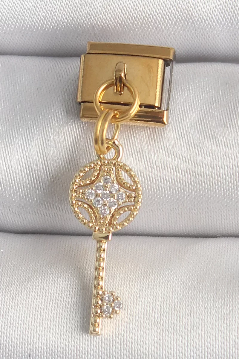 316L Çelik Gold Renk Sallantı Zirkon Taşlı Anahtar Model Nominati