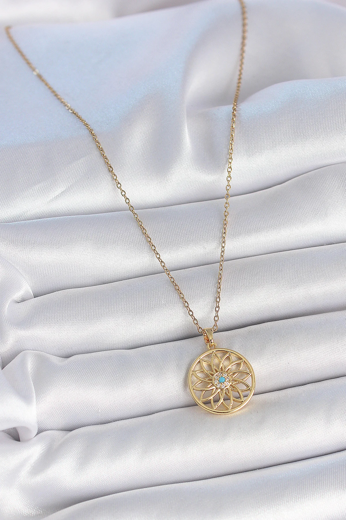 316L Çelik Gold Renk Zincr Mavi Taşlı Lotus Model Kadın Kolye 5886