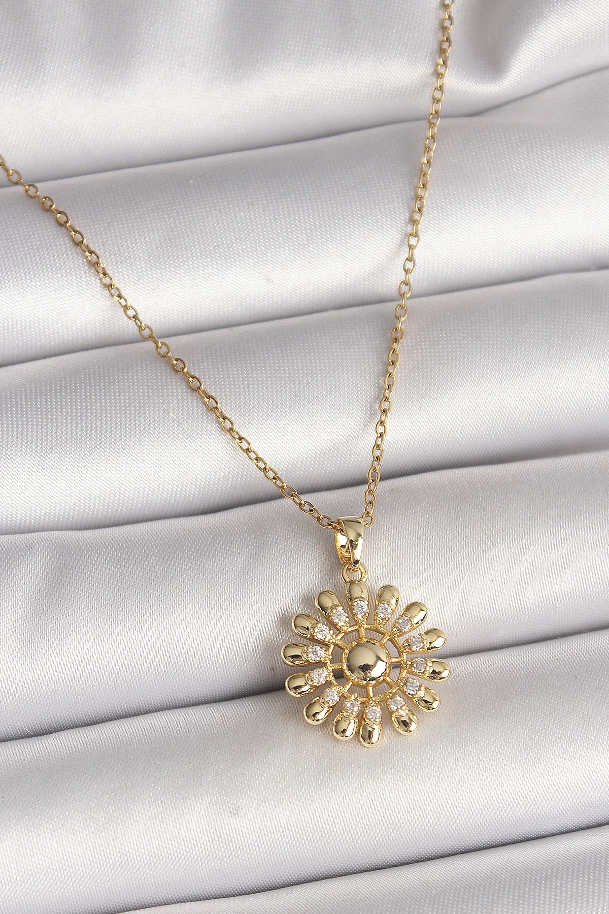 Butik 316L Çelik Gold Renk Zincir Zirkon Taşlı Güneş Model Kadın Kolye