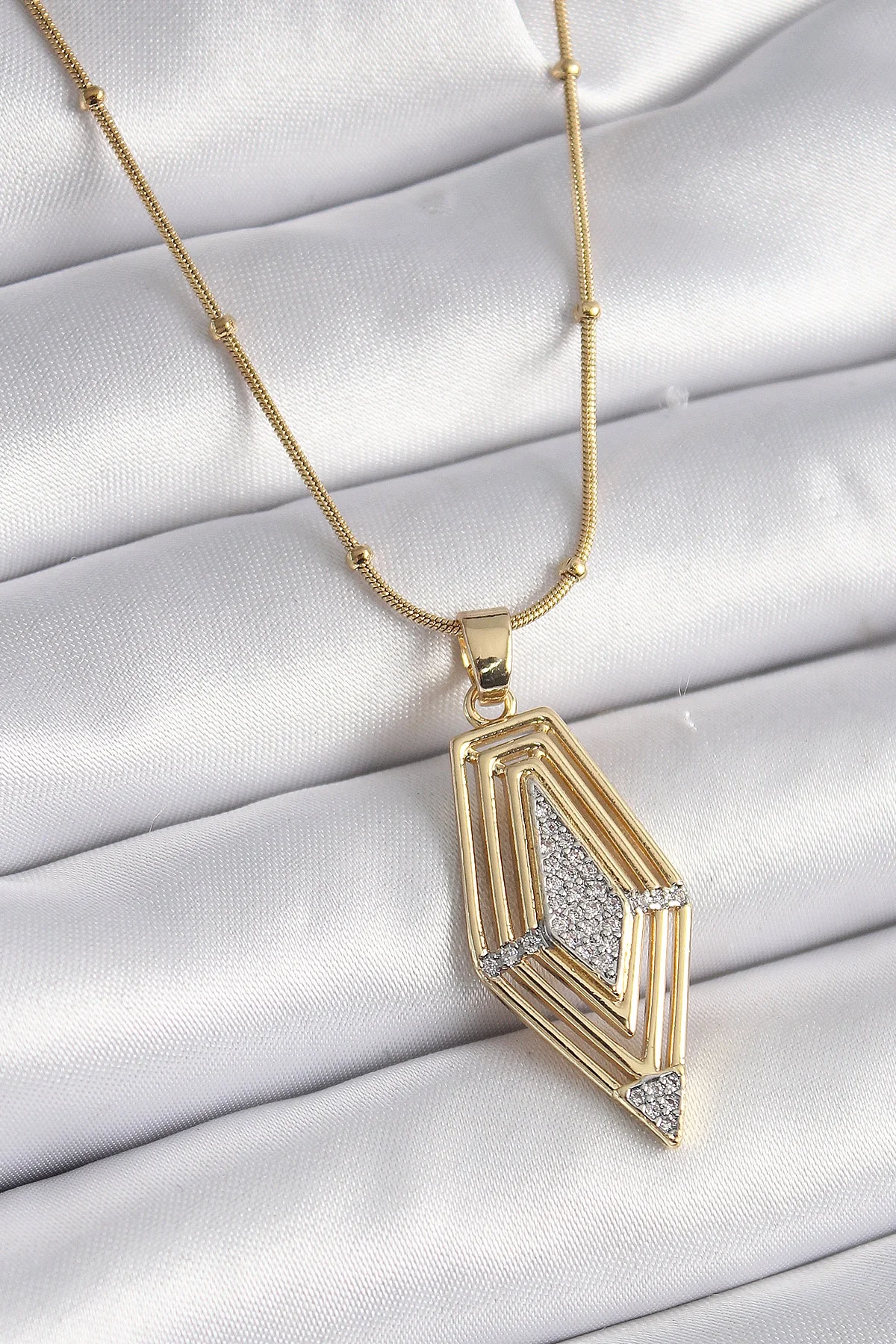 316L Çelik Gold Renk Zirkon Taşlı Vintage Model Kadın Kolye Fiyatı, Yorumları ve Özellikleri