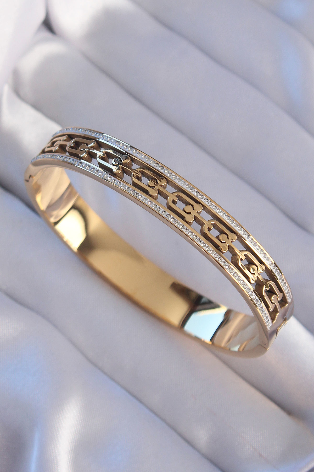 316L Çelik Gold Renk Zirkon Taşlı Tiffany Model Kelepçe - TJ-BB61