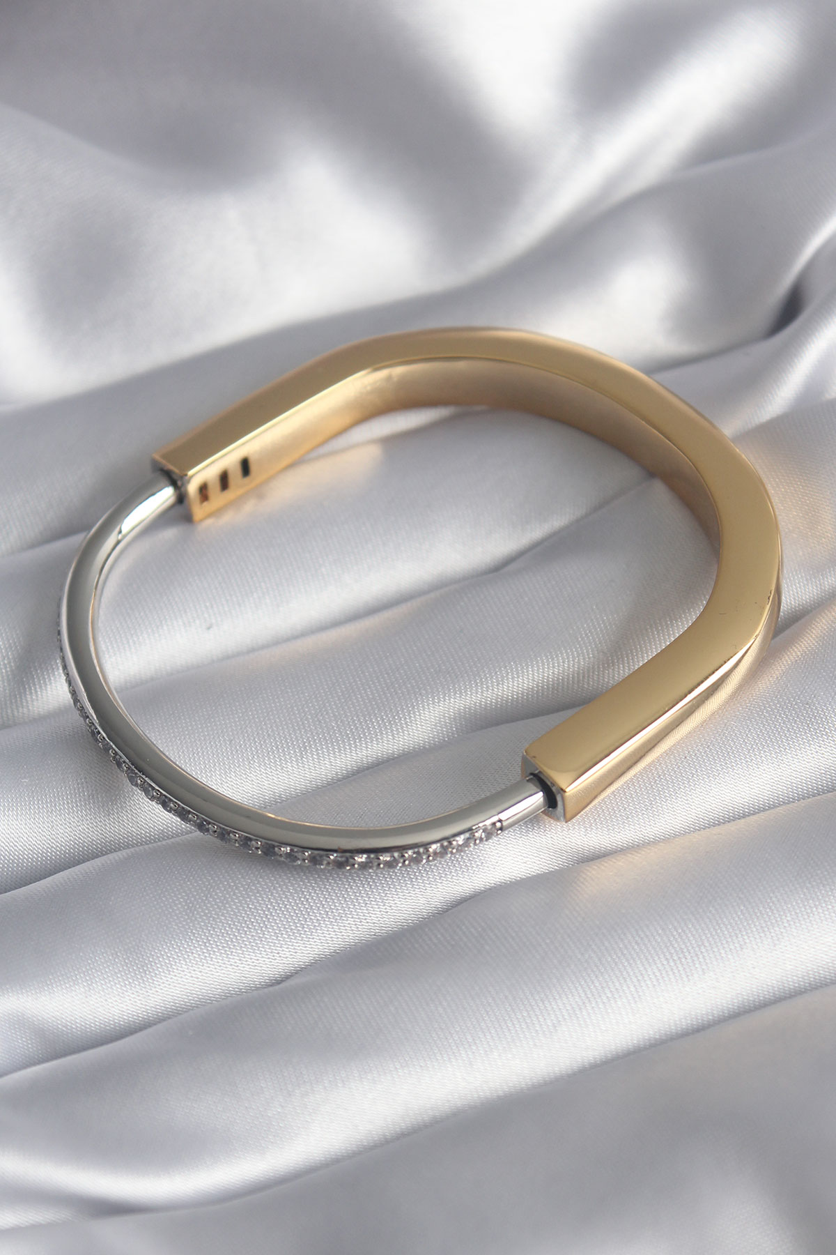 316L Çelik Gold Gümüş Renk Zirkon Taşlı VIP Seri Kadın Kelepçe SL