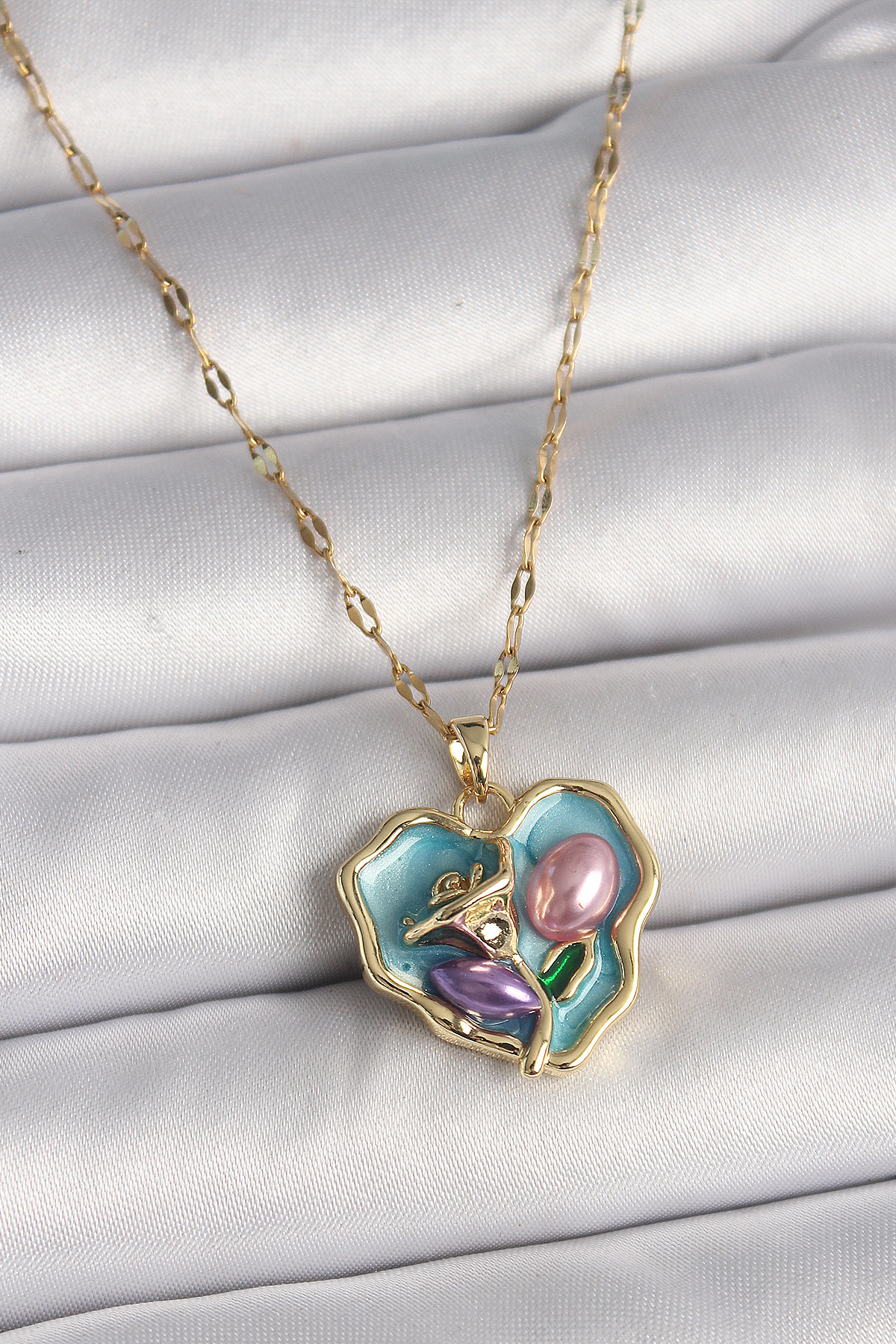 316L Çelik Gold Renk Zincir Kalp Gül Portre Model Kadın Kolye - T