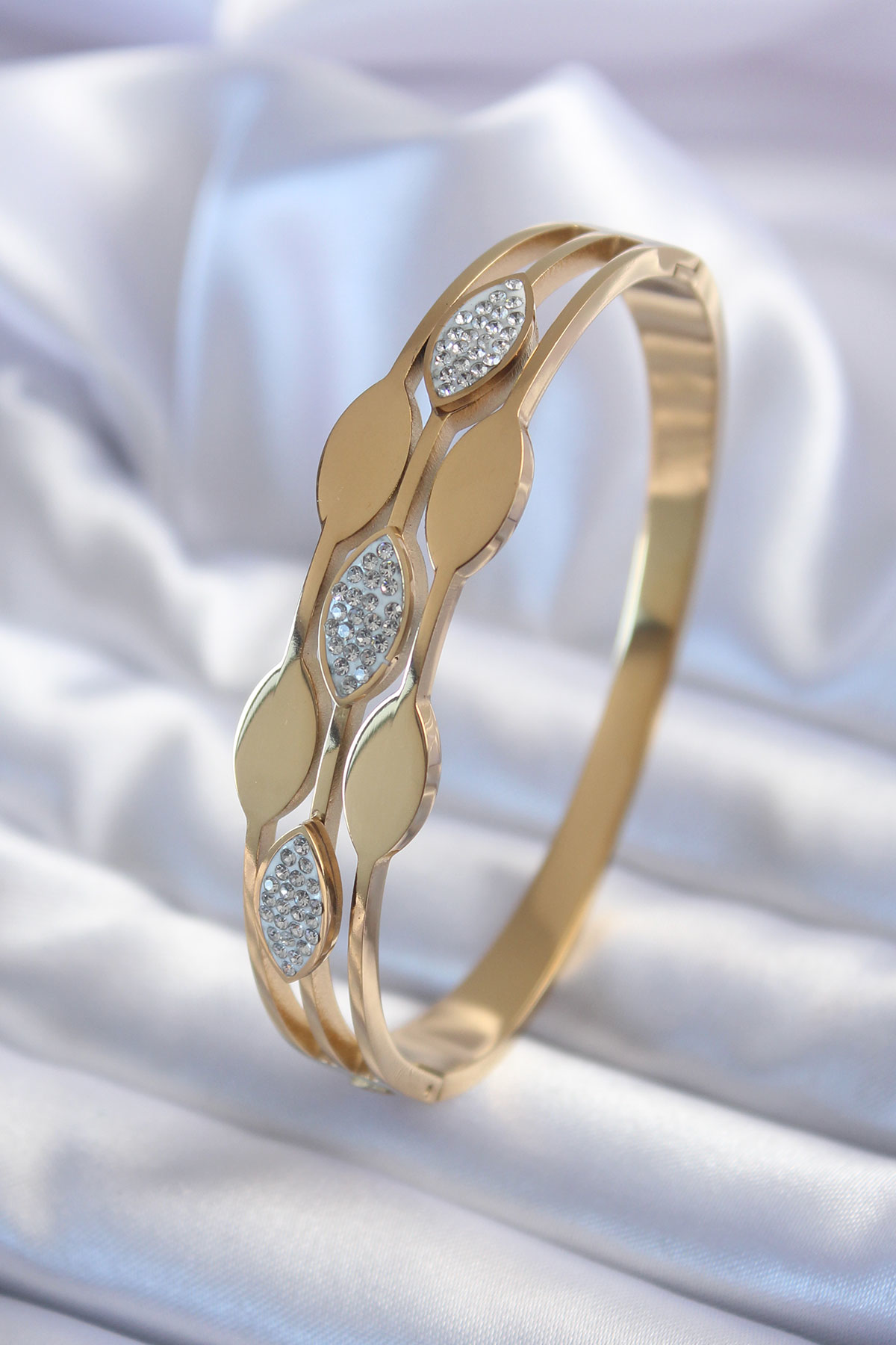 316L Çelik Gold Renk Arpa Model Zirkon Taş Detay Kadın Kelepçe Bi