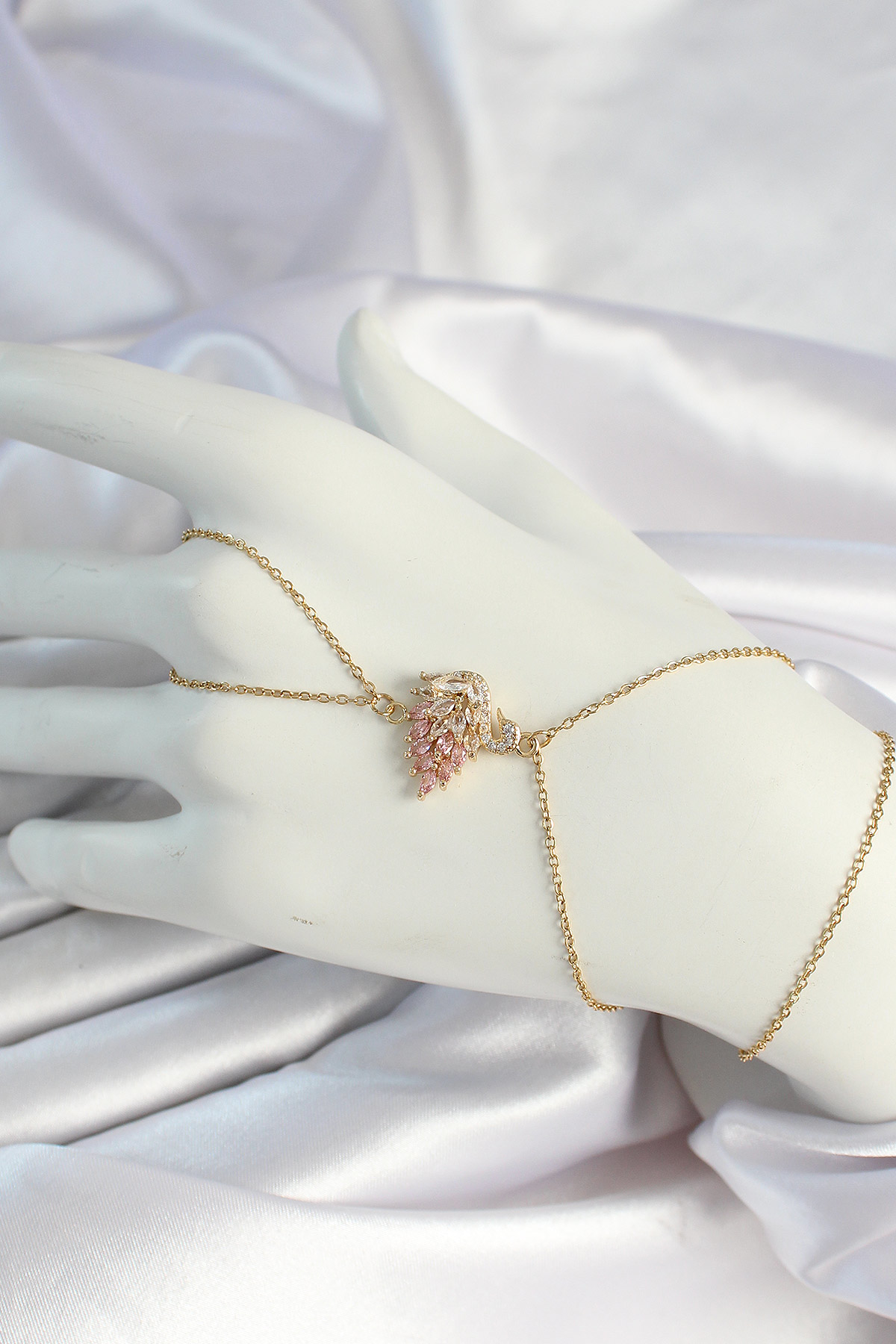 316L Çelik Gold Renk Zirkon Taşlı Kuğu Figürlü Şahmeran - TJ-SN65