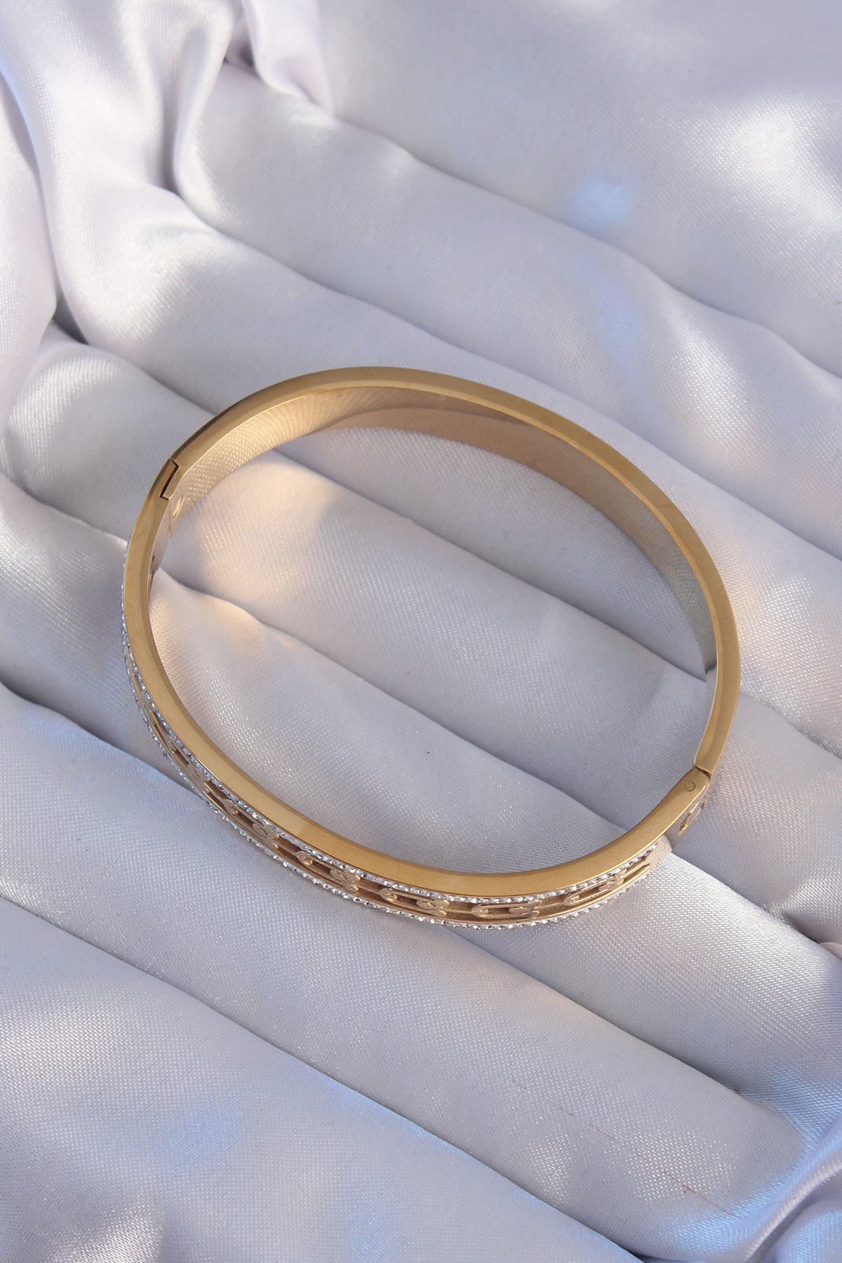 316L Çelik Gold Renk Zirkon Taşlı Tiffany Model Kelepçe - TJ-BB61