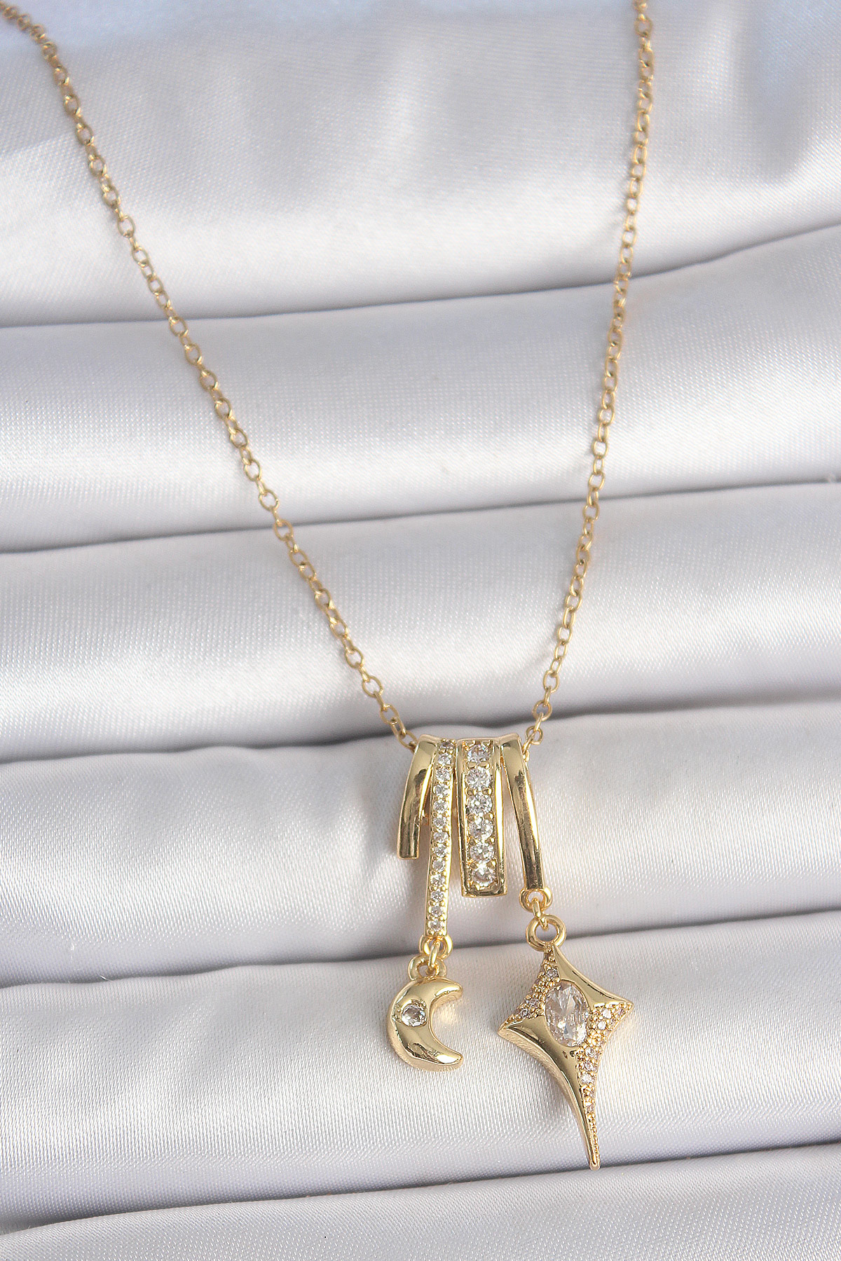 316L Çelik Gold Renk Zirkon Taşlı Sallantı Ay Yıldız Figür Charm