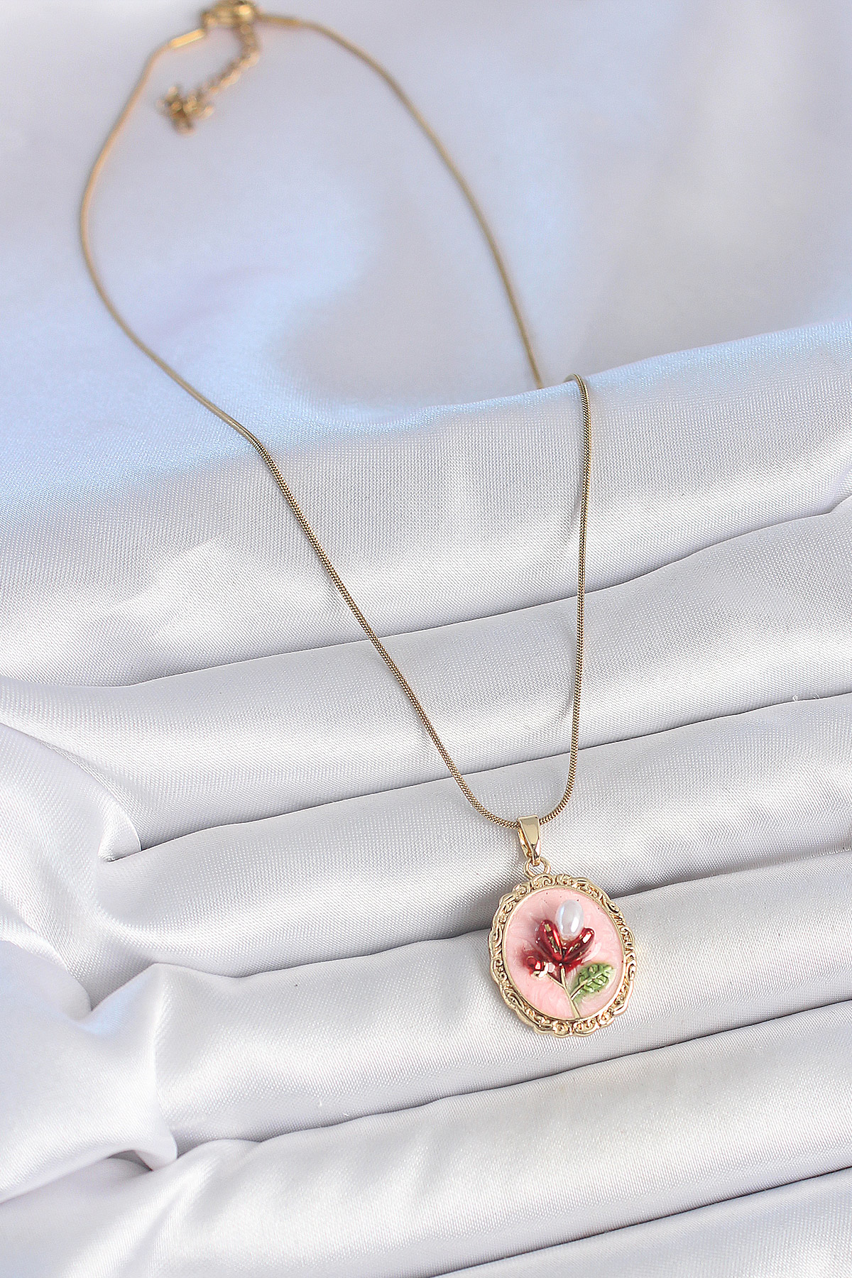 316L Çelik Gold Renk Zincir Pembe Mineli İncili Çiçek İşlemeli Po