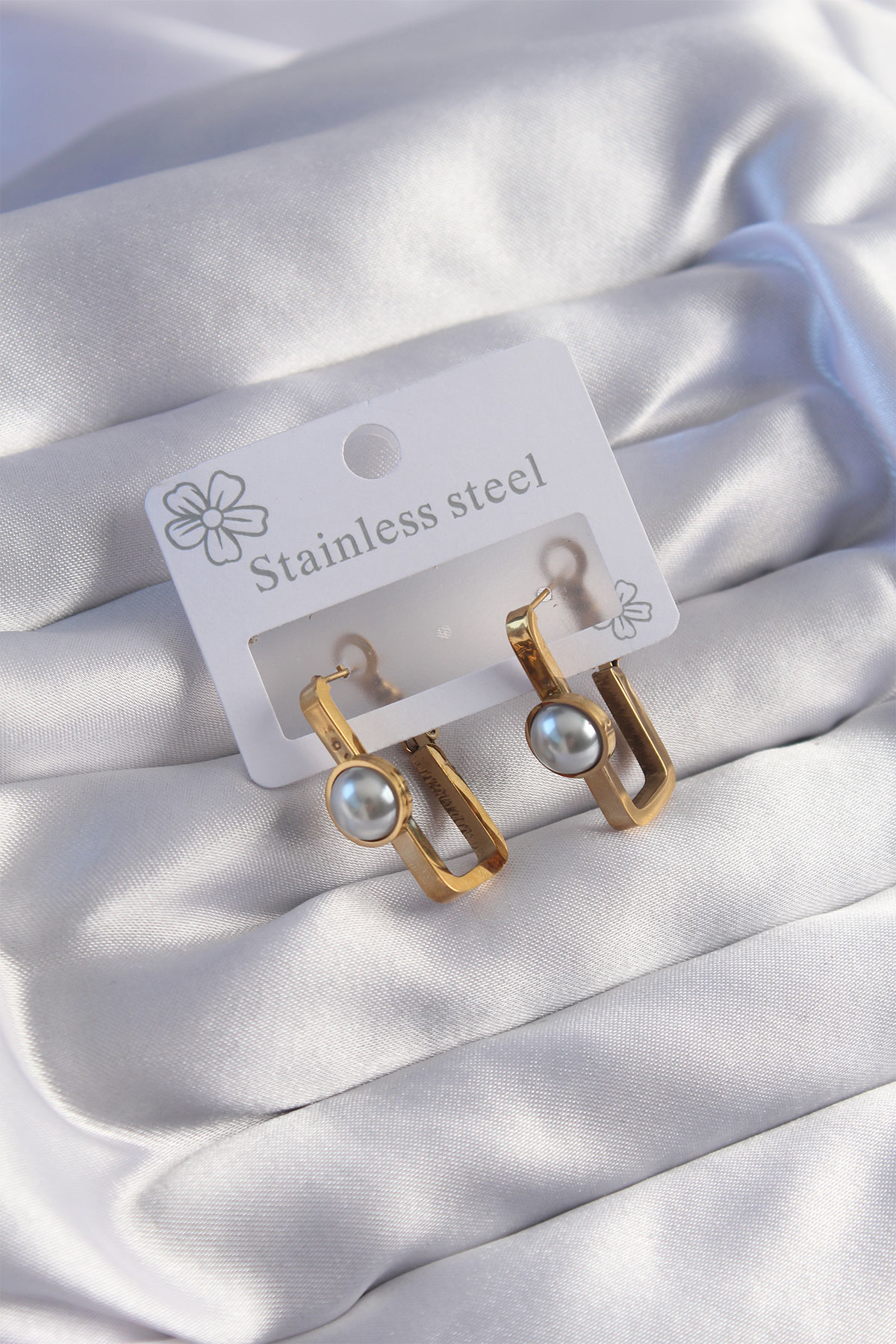 316L Çelik Gold Renk İnci Taşlı Dikdörtgen Model Küpe - TJ-BKP906 316L Çelik Gold Renk İnci Taşlı Dikdörtgen Model Küpe - TJ-BKP906