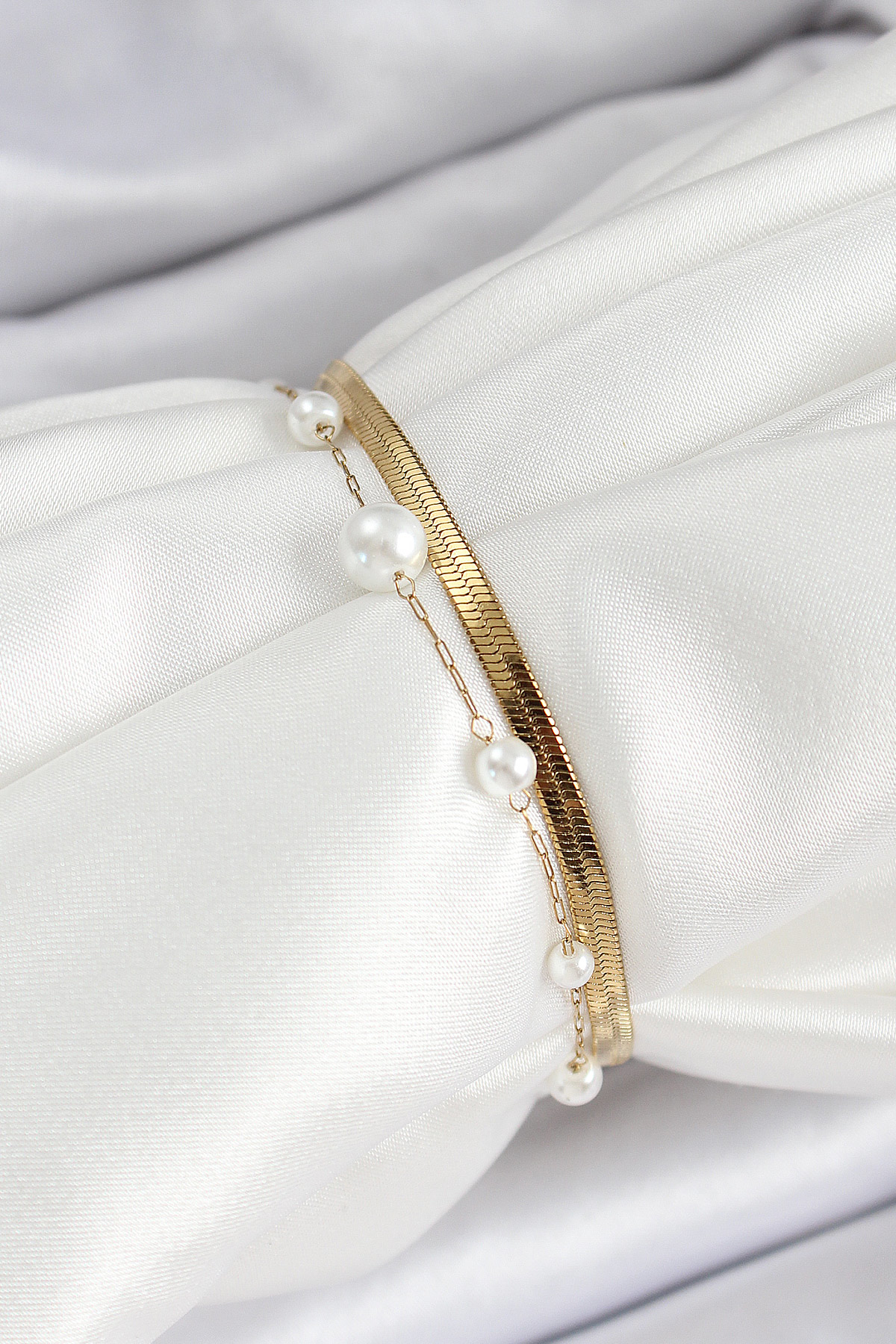 316L Çelik Gold Renk İncili ve İtalyan Zincirli Kadın Bileklik -