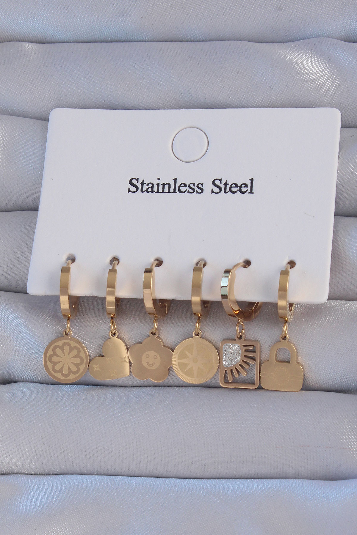 Stillove 316L Çelik Gold Renk Zirkon Taşlı Çiçek Figürlü Kalp Model Halka 