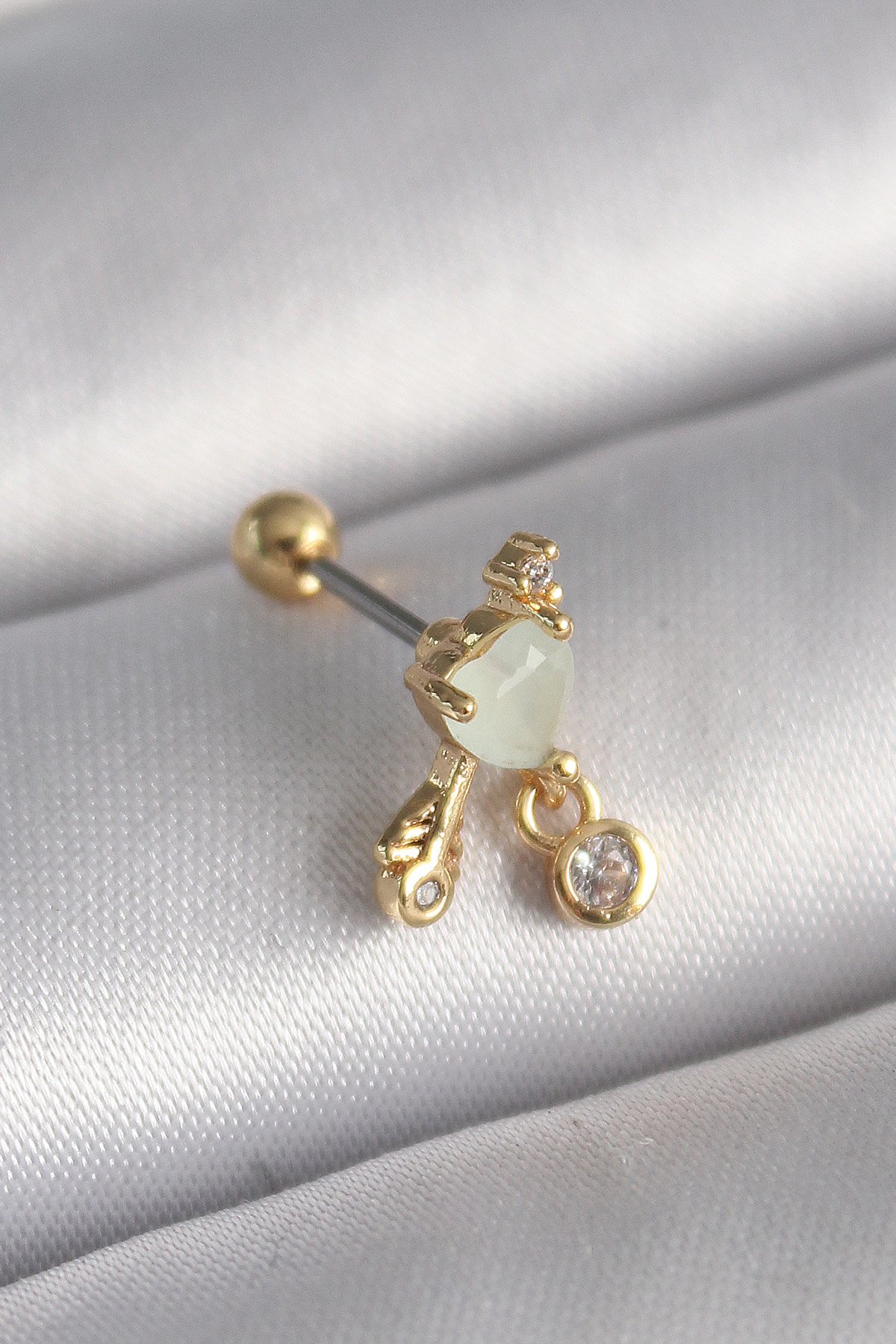 316L Çelik Gold Renk Beyaz Mineli Kalp Sallantı Zirkon Taşlı Trag