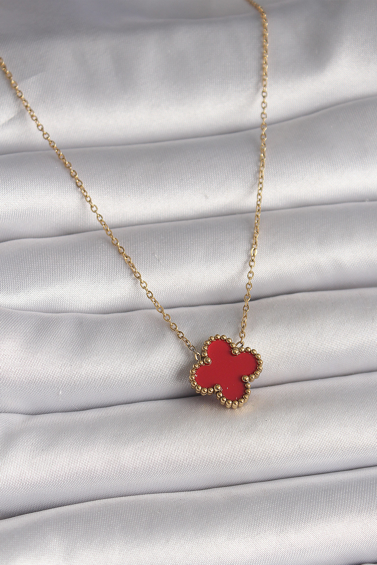 316L Çelik Gold Renk Kırmızı Yonca Model Kadın Kolye - TJ-BKO1001 316L Çelik Gold Renk Kırmızı Yonca Model Kadın Kolye - TJ-BKO1001