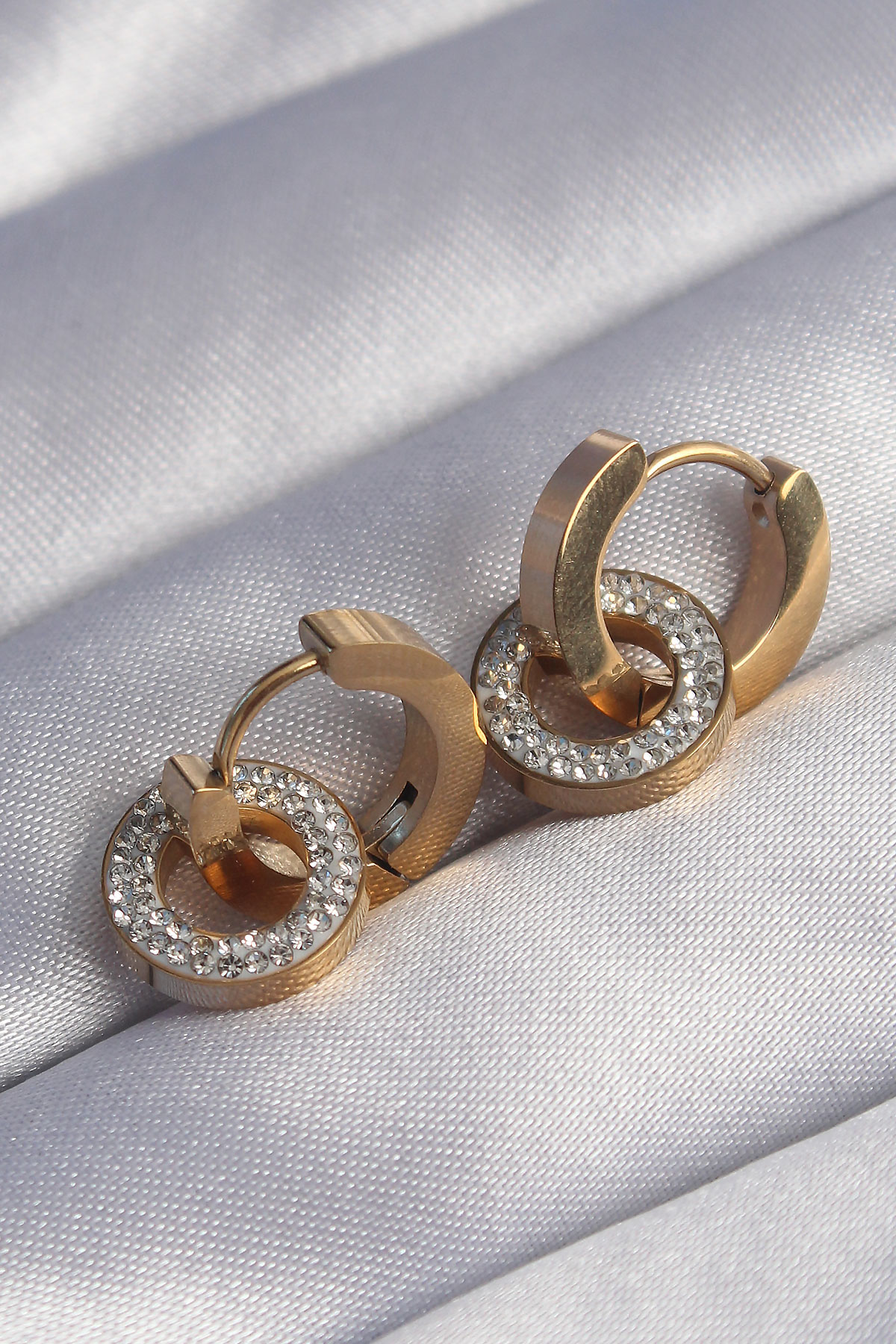 316L Çelik Gold Renk Zirkon Taşlı İç İçe Geçmeli Oval Küpe - TJ-B