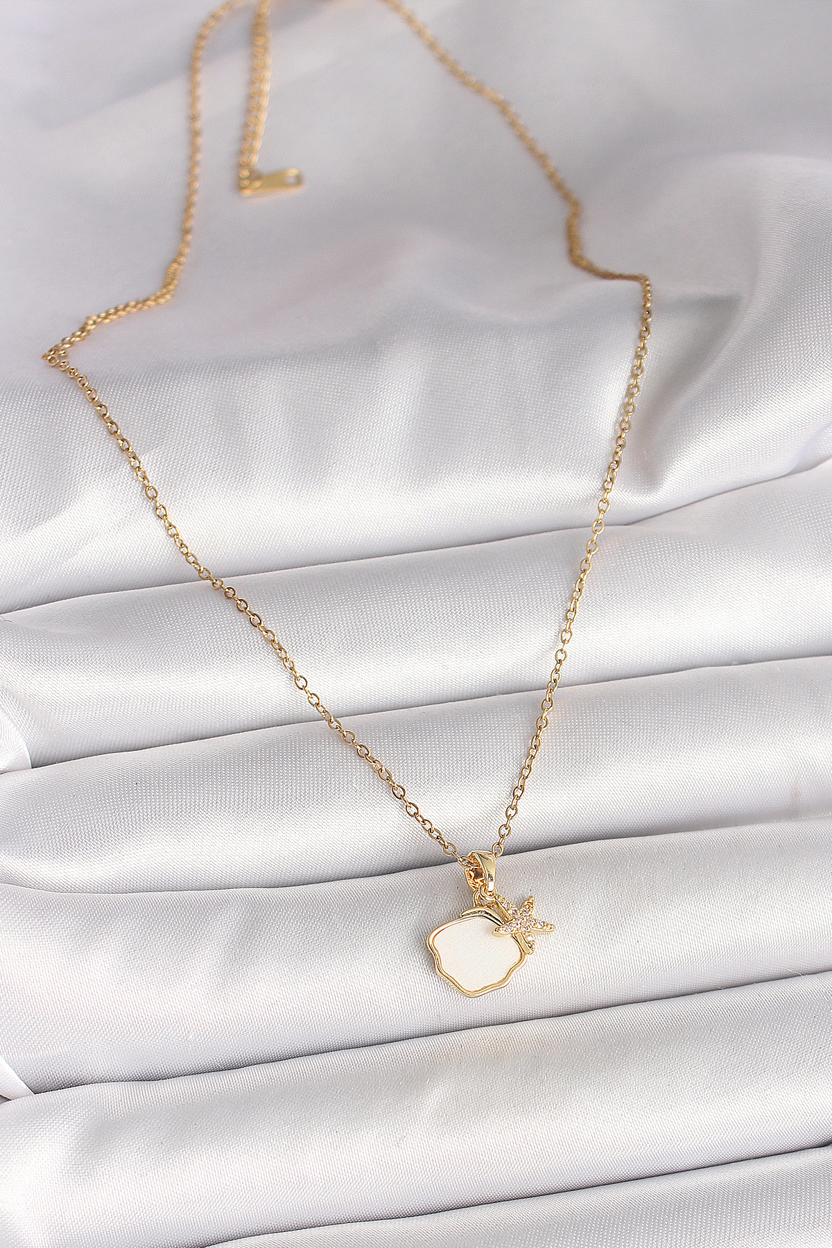 316L Çelik Gold Renk Zincir Sallantı Beyaz Mineli Deniz Kabuğu Zi