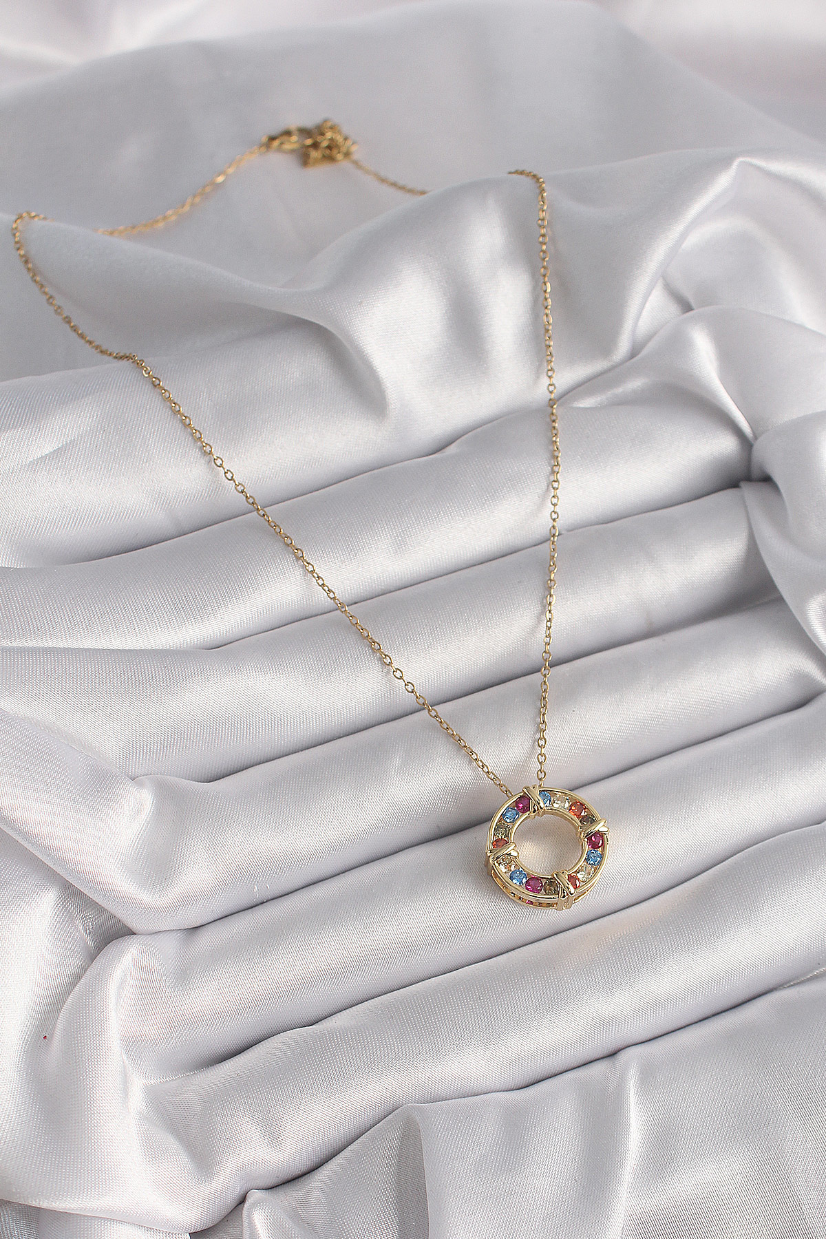316L Çelik Gold Renk Zincir Renkli Zirkon Taşlı Xoxo Model Kadın
