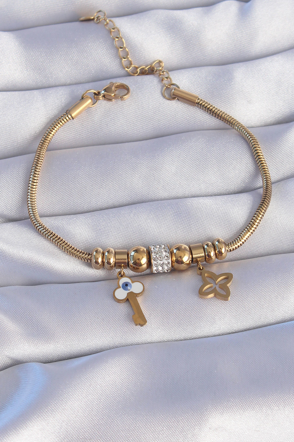 Stillove 316L Çelik Gold Renk Zirkon Taşlı Yonca Detay Nazarlı Anahtar Tas