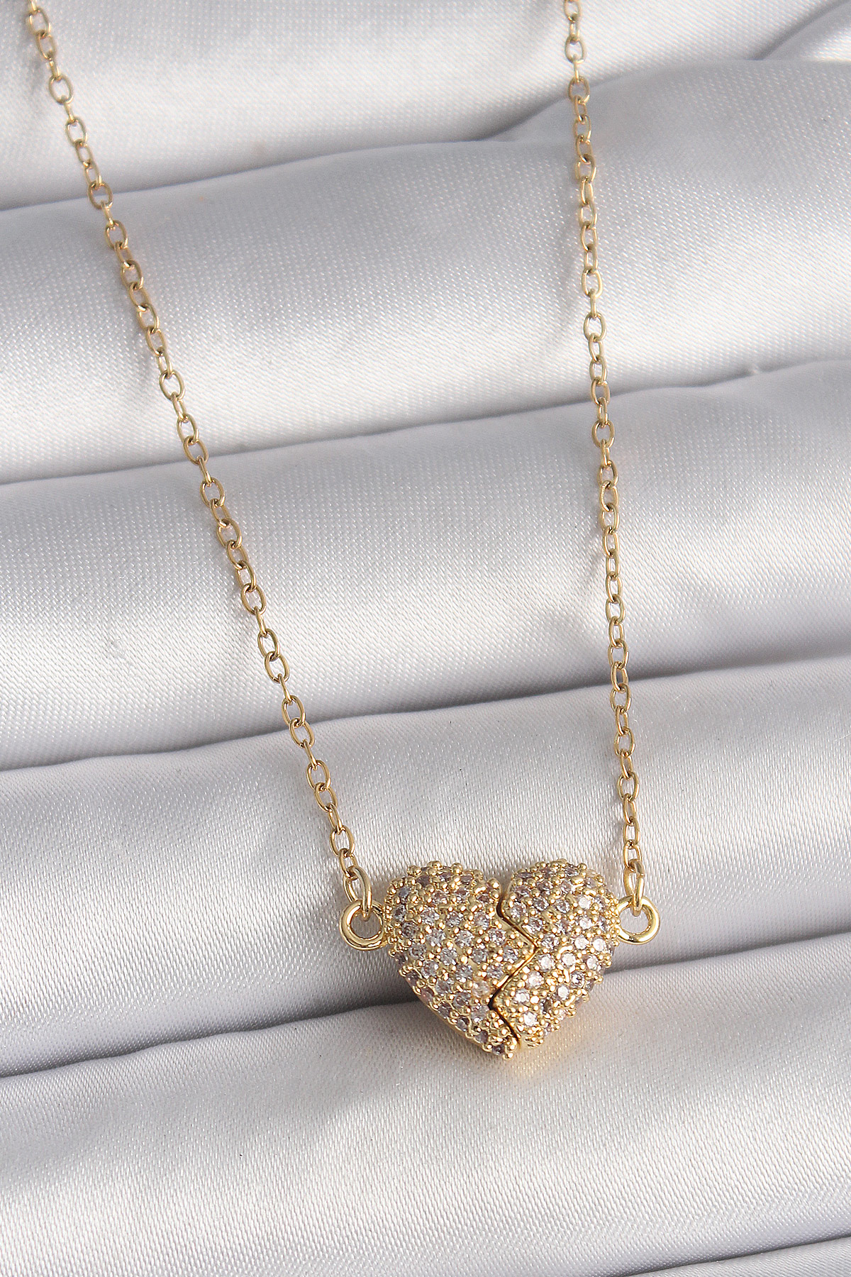 316L Çelik Gold Renk Zincir Zirkon Taşlı Mıknatıslı Kalp Model Ka