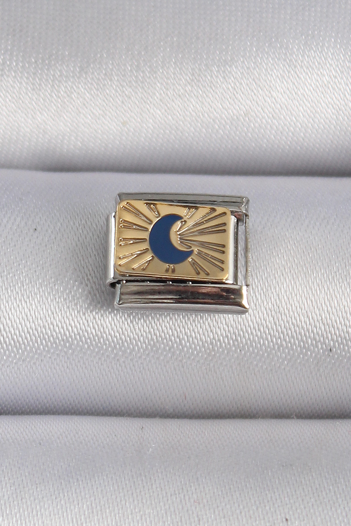 316L Çelik Gümüş Renk Gold Hilal İşlemeli Nomination Charm - TJ-B