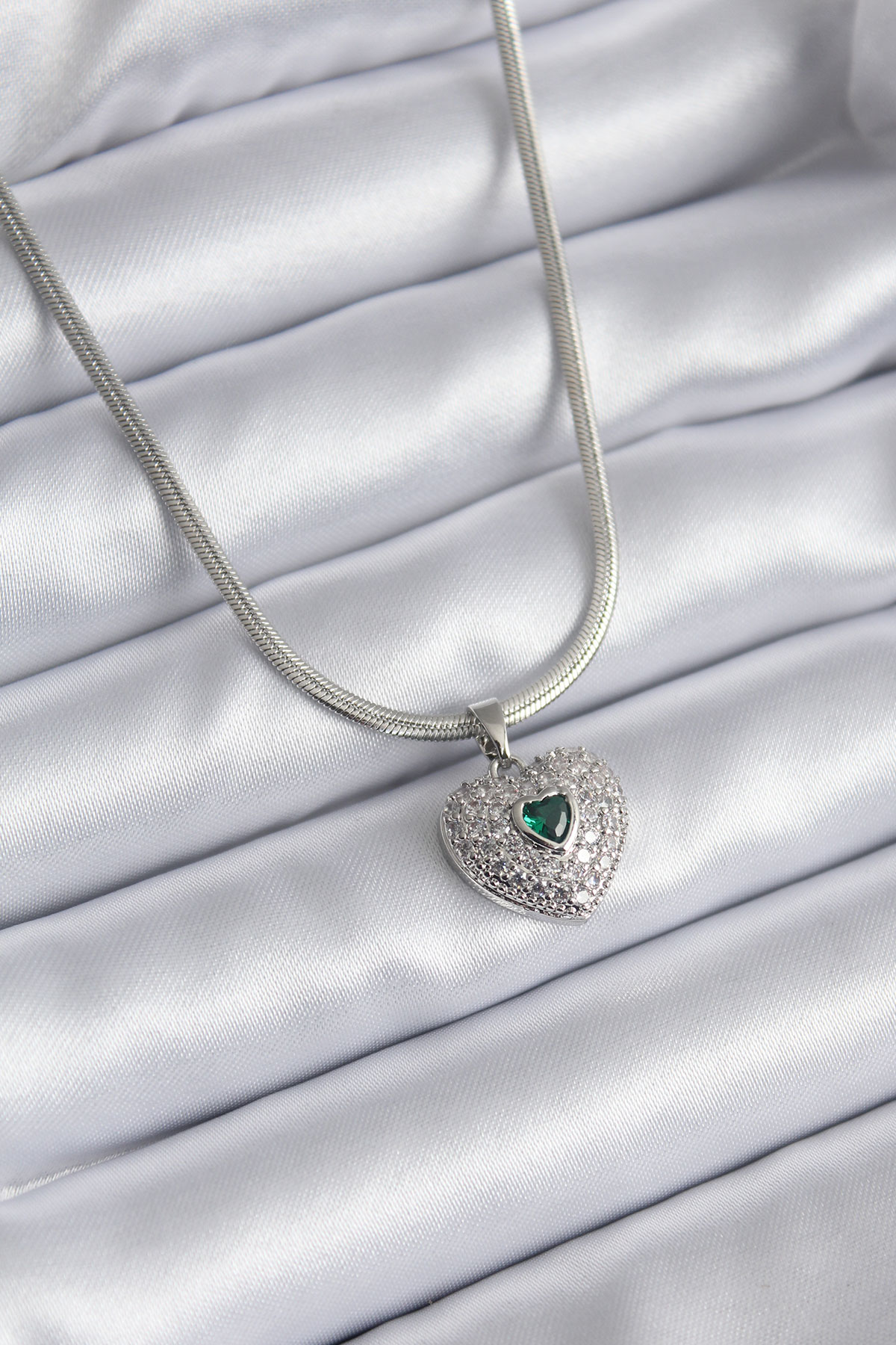 316L Çelik Gümüş Renk Zirkon Taşlı Kalp Model Kadın Kolye SL6898