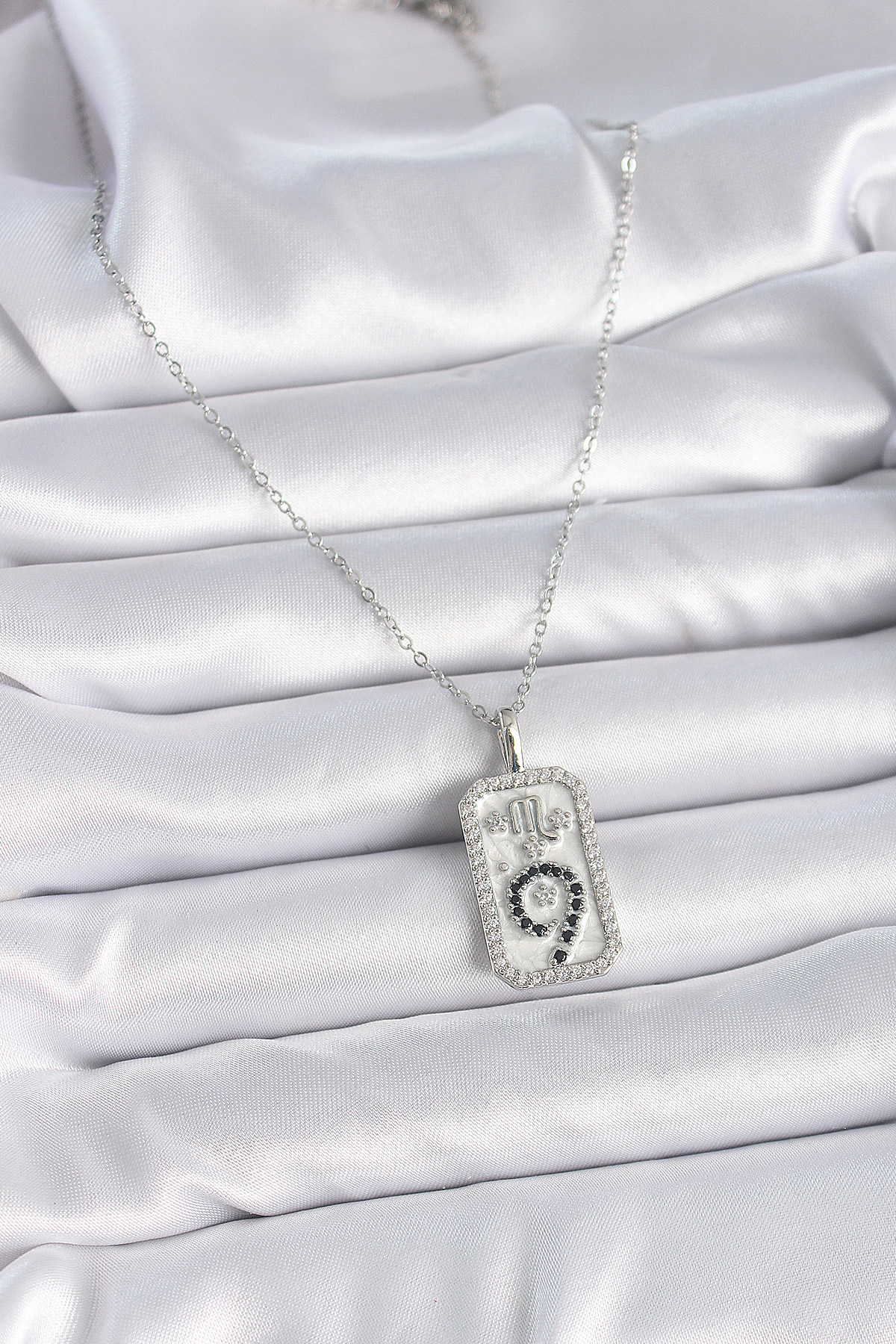 Stillove 316L Çelik Gümüş Renk Zincir Akrep Burcu Zirkon Taşlı Kadın Kolye