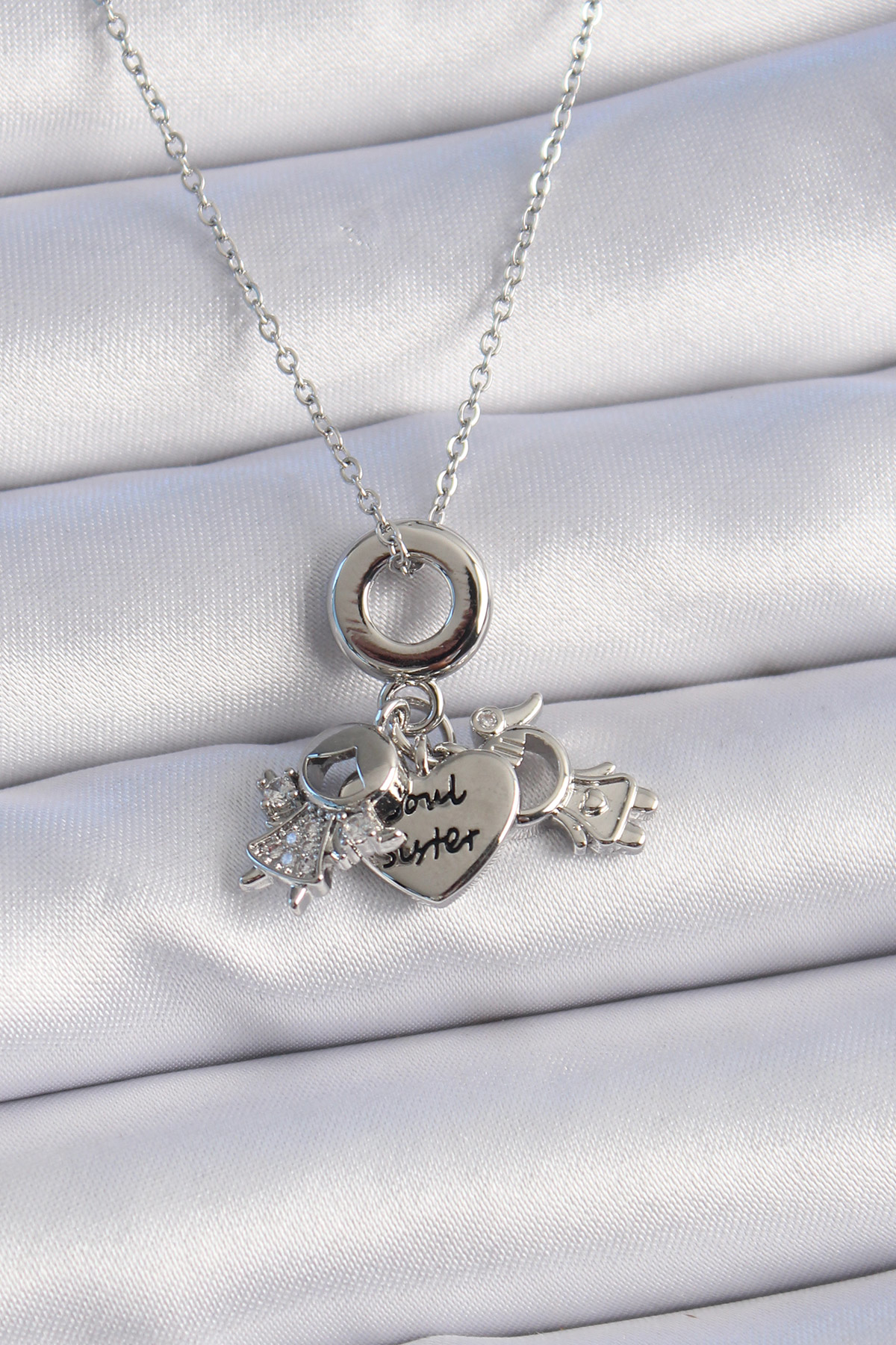 Stillove 316L Çelik Gümüş Renk Zirkon Taş Detay Çocuk Figür Charm Model Ka