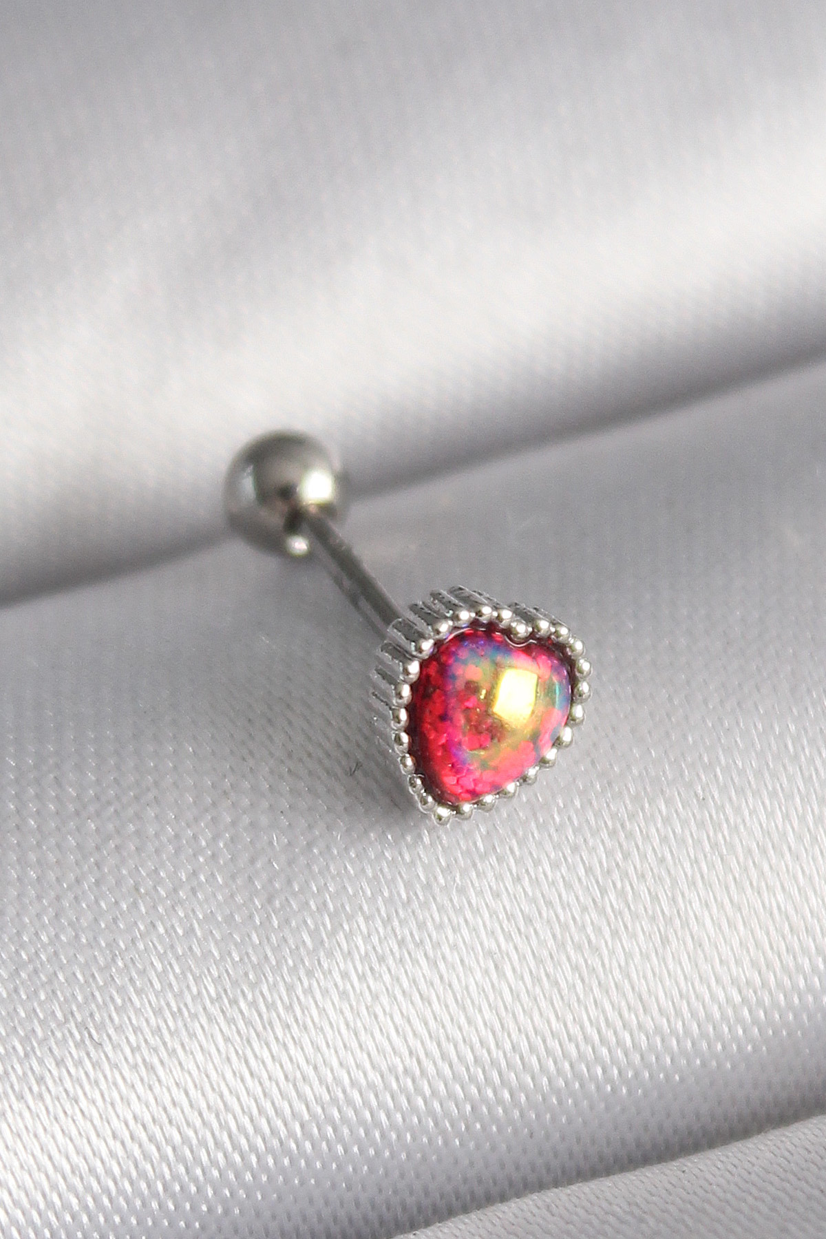 316L Çelik Gümüş Renk Kırmızı Mineli Kalp Tragus Piercing - TJ-PR