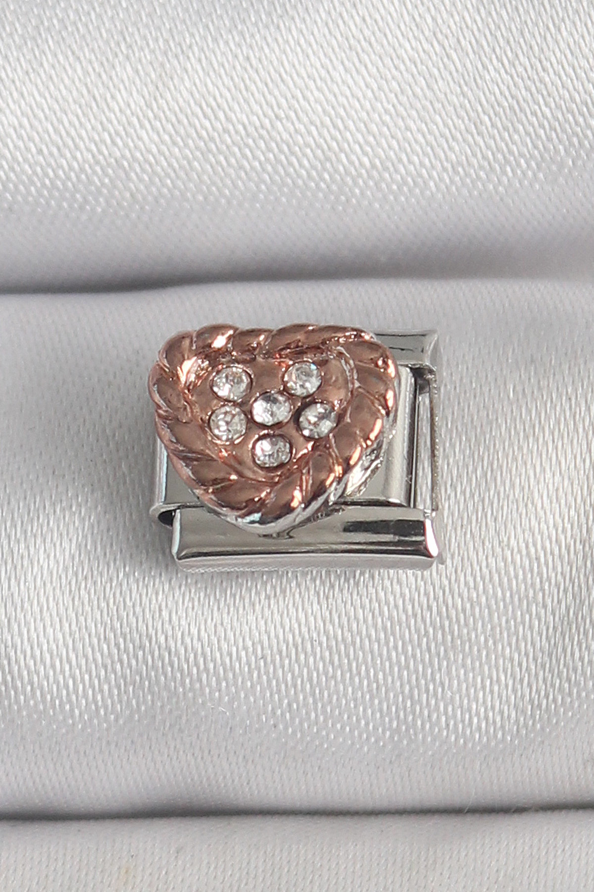 316L Çelik Gümüş Renk Zirkon Taşlı Bronz Kalp İşlemeli Nomination