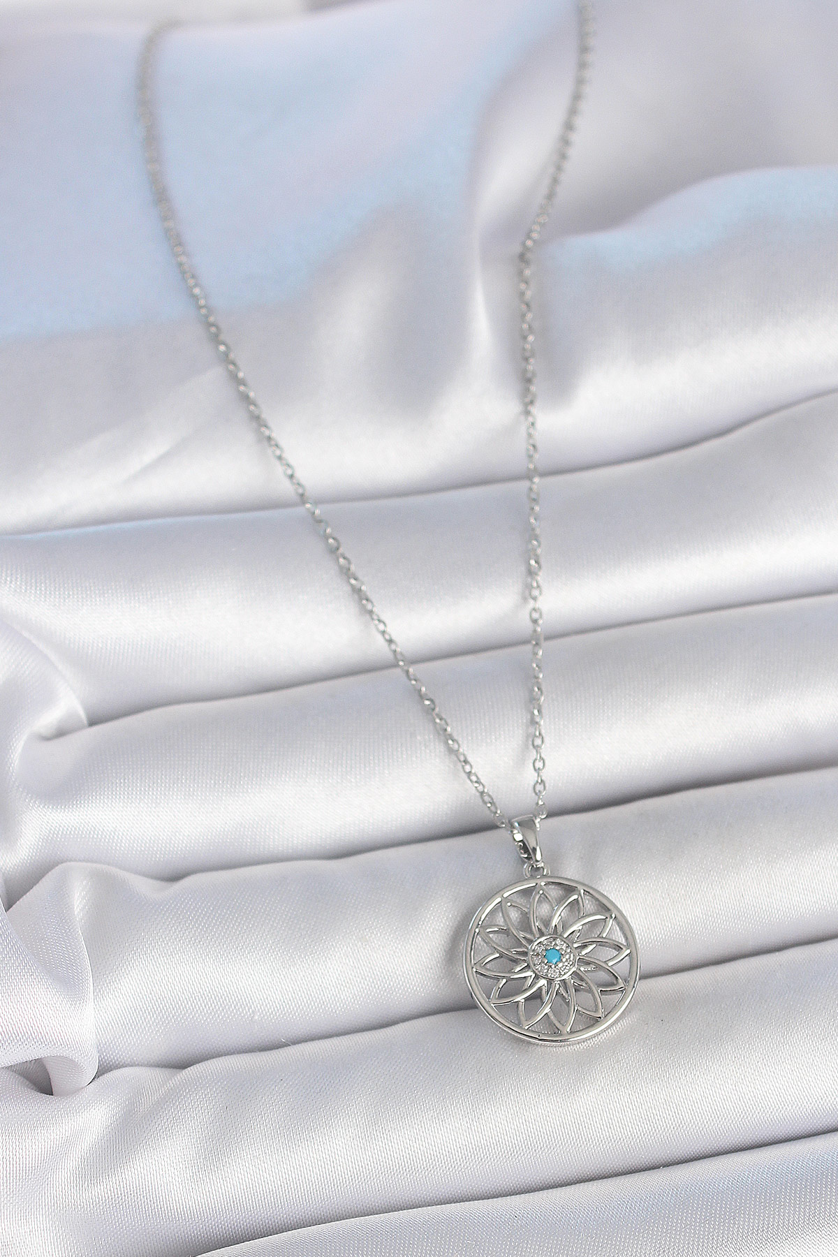 316L Çelik Gümüş Renk Zincir Mavi Taşlı Lotus Model Kadın Kolye -