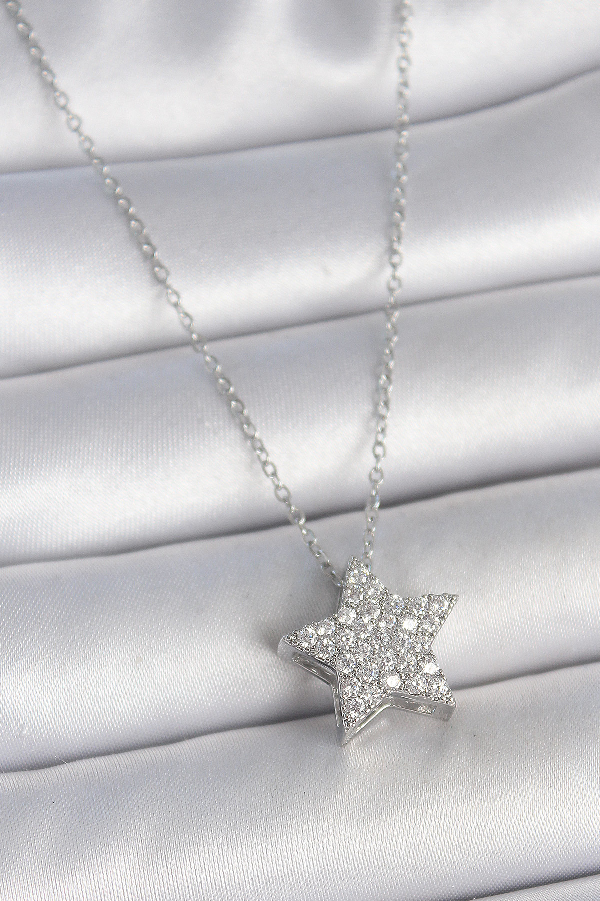 316L Çelik Gümüş Renk Zincir Zirkon Taşlı Yıldız Model Kadın Koly