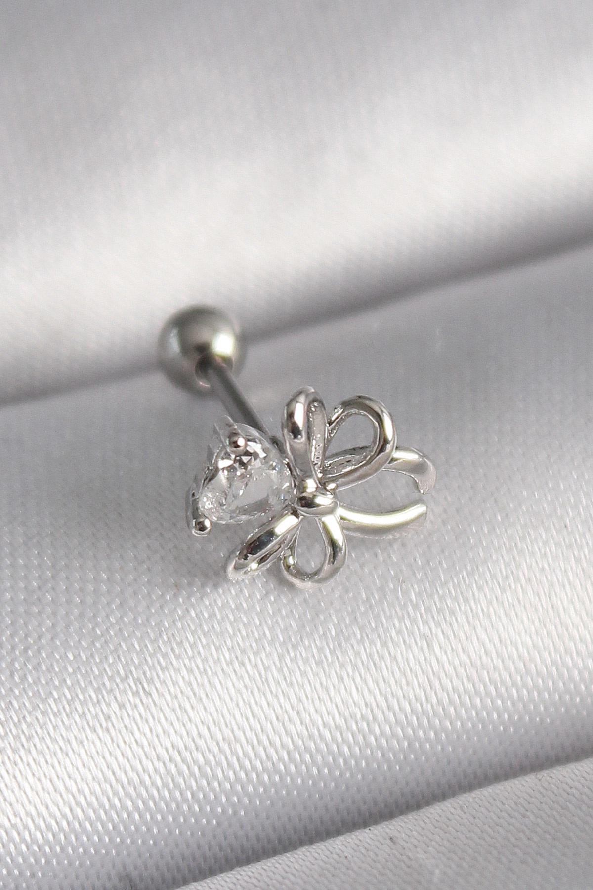 316L Çelik Gümüş Renk Zirkon Taş Detay Kurdele Model Tragus Pierc