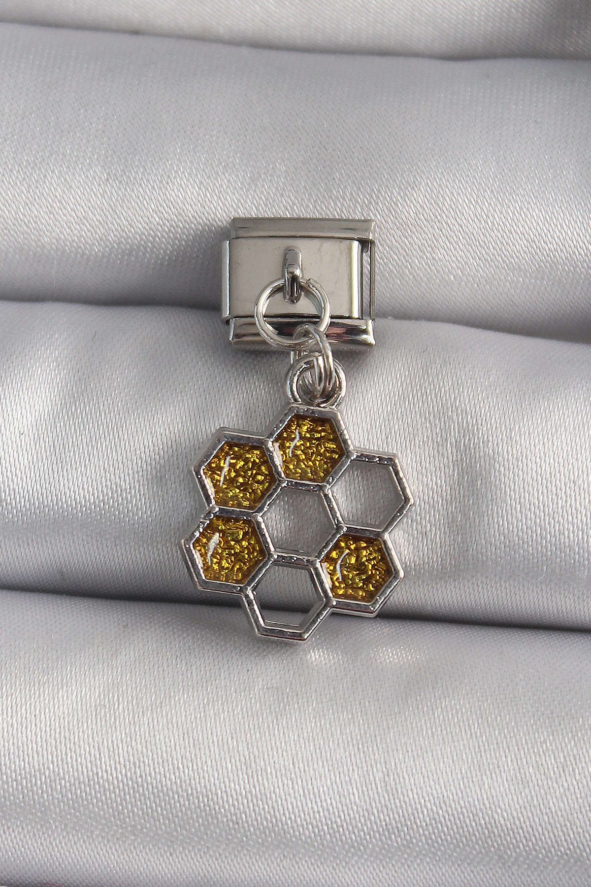 Stillove 316L Çelik Gümüş Renk Sallantı Simli Bal Beteği Model Nomination 