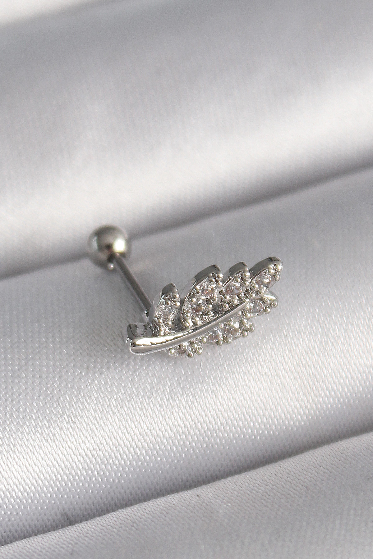 316L Çelik Gümüş Renk Zirkon Taşlı Dal Tragus Piercing - TJ-PR125