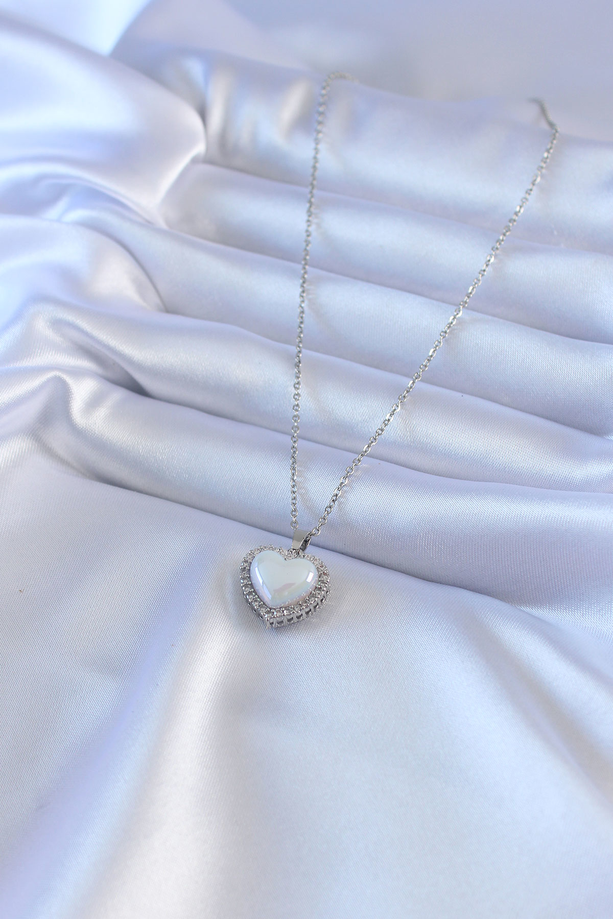 Stillove 316L Çelik Gümüş Renk İncili Kalp Model Zirkon Taşlı Kadın Kolye 