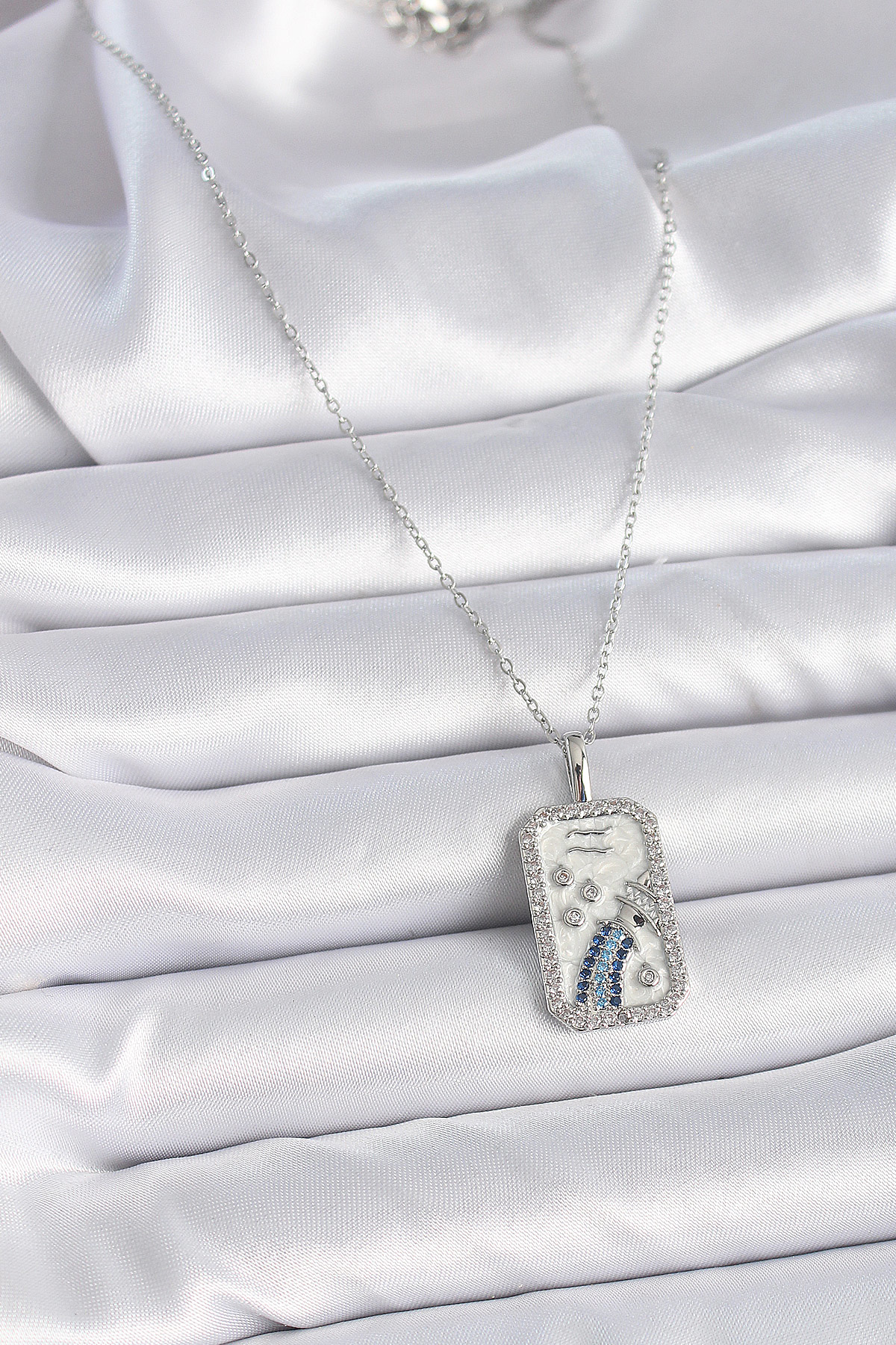 Stillove 316L Çelik Gümüş Renk Zincir Kova Burcu Zirkon Taşlı Kadın Kolye 