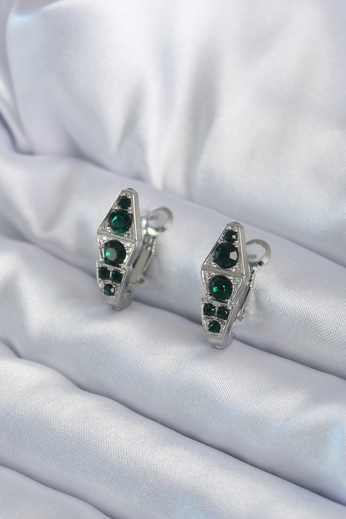 316L Çelik Gümüş Renk Yeşil Kristal Taş İşleme Yılan Model Kadın 