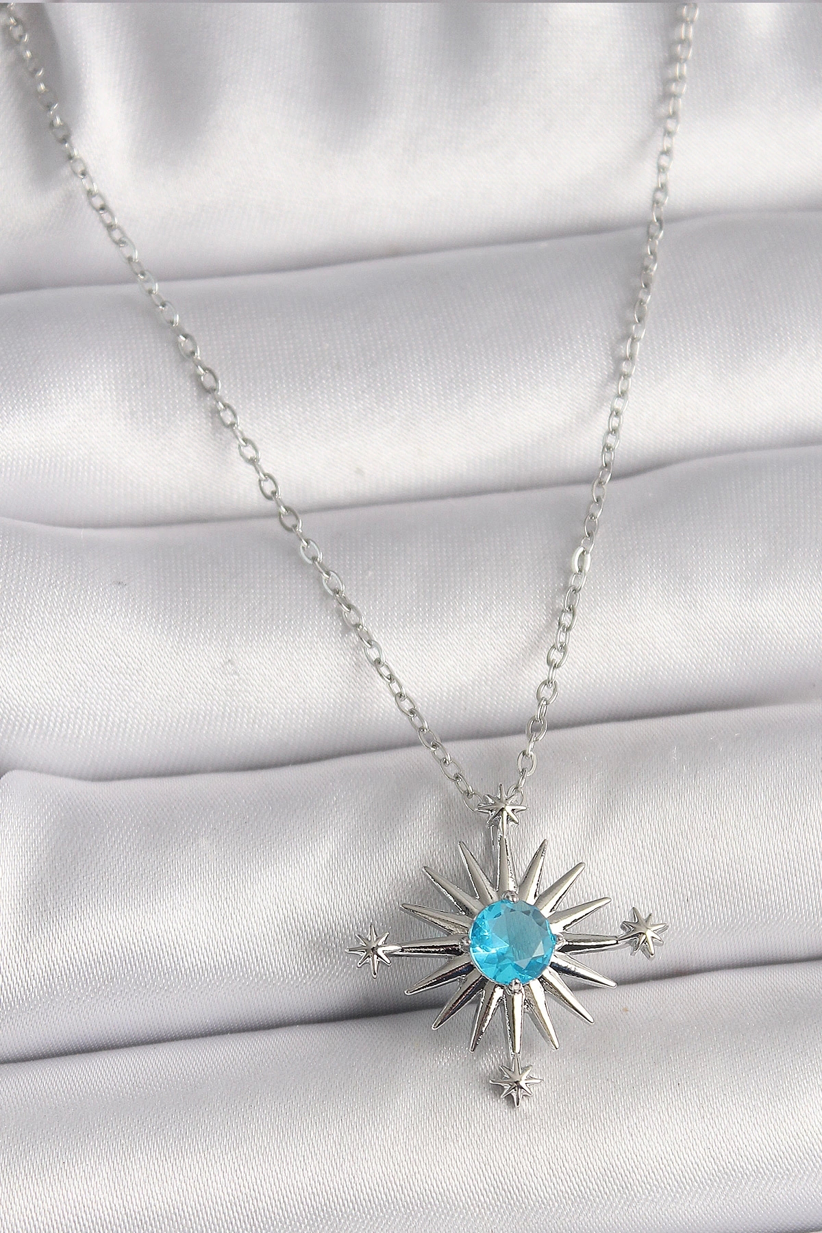 Butik 316L Çelik Gümüş Renk Zincir Mavi Taş Detaylı Kuzey Yıldızı Model