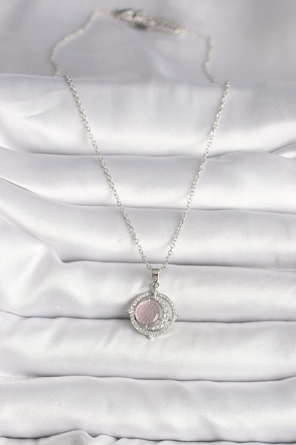 316L Çelik Gümüş Renk Zirkon Taşlı Pembe Sedefli Hilal Model Kadın Kolye -1492