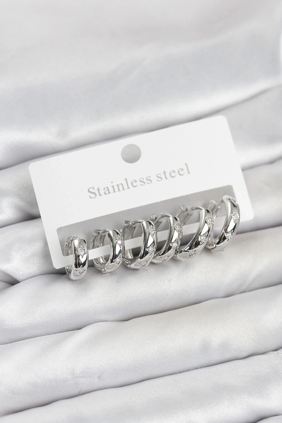 316L Çelik Gümüş Renk Zirkon Taşlı Kutup Yıldızı Model Halka Küpe