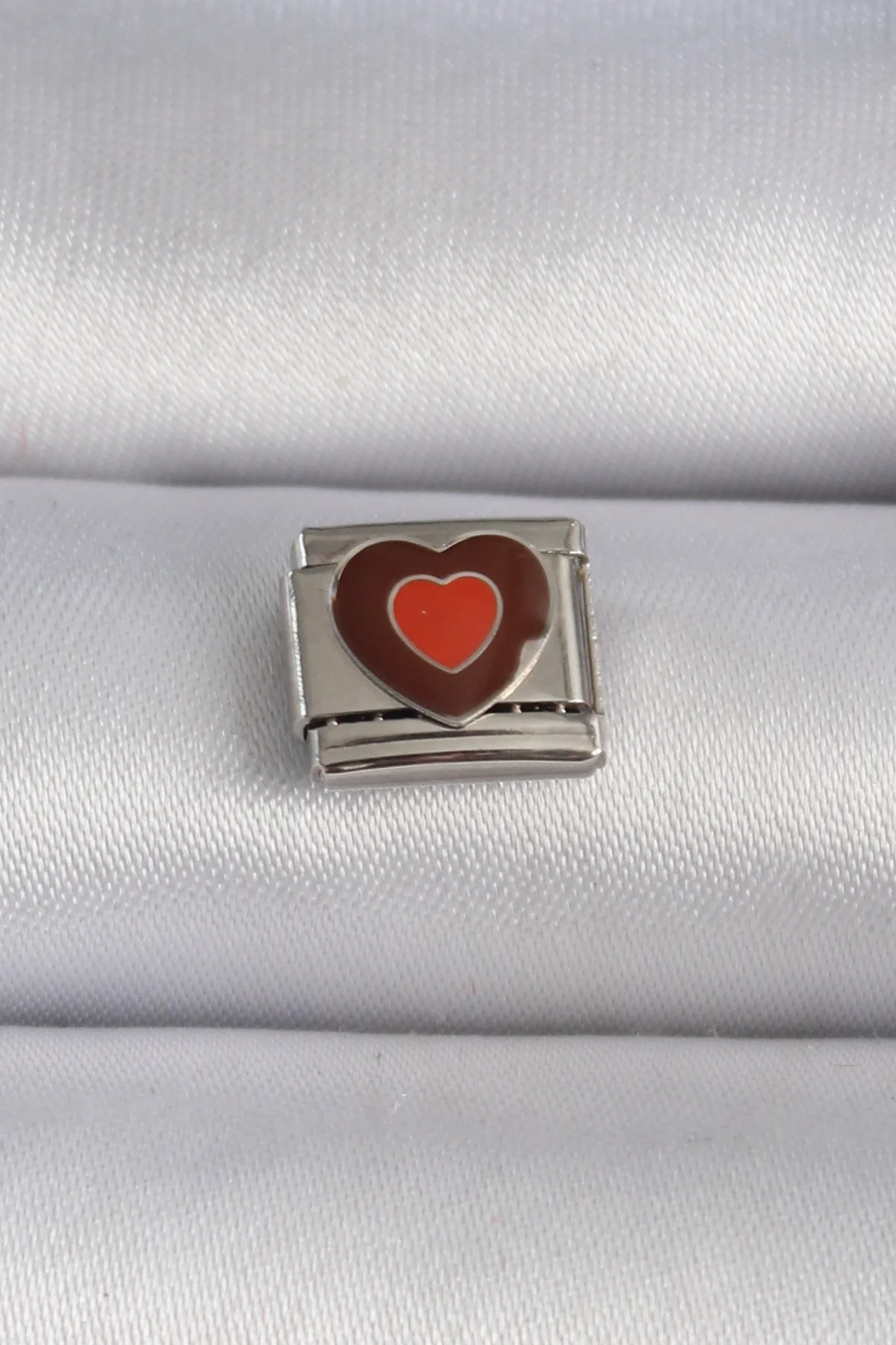 316L Çelik Gümüş Renk Kahverengi Kalp İşlemeli Nomination Charm Fiyatı, Yorumları ve Özellikleri