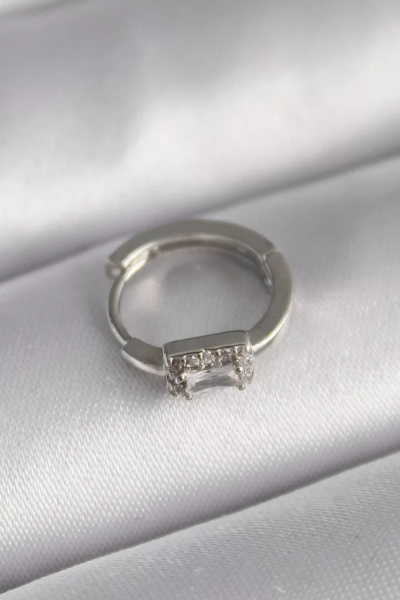 316L Çelik Gümüş Renk Kare Zirkon Taşlı Tragus Piercing - Lisinya