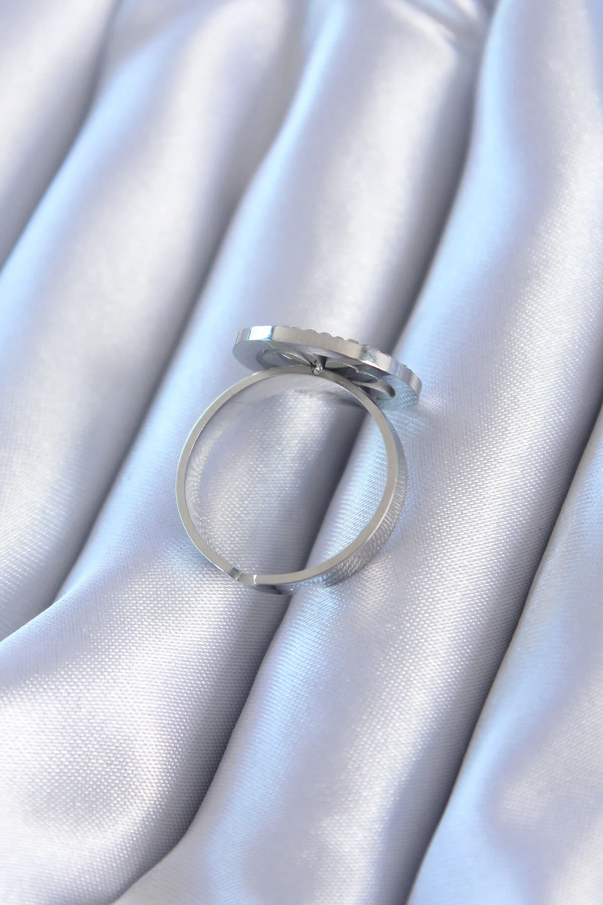 316L Çelik Gümüş Renk Zirkon Taşlı Yonca Model Kadın Yüzük - Lisi