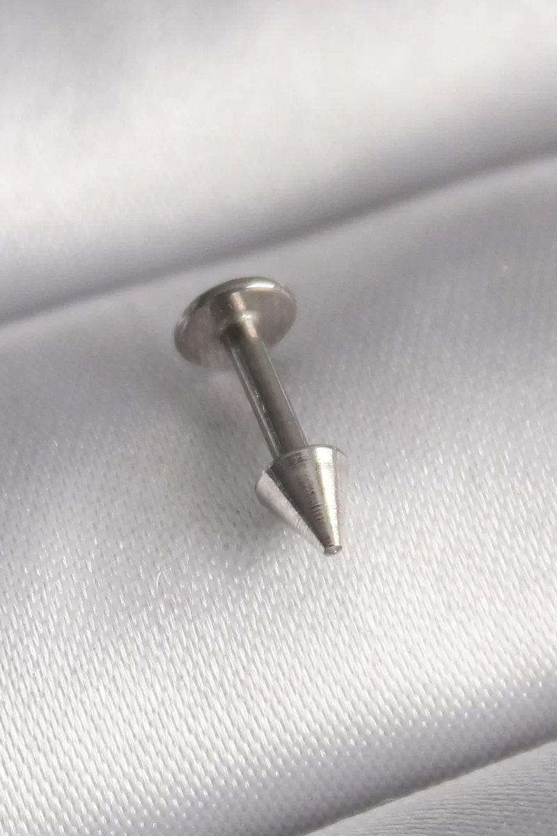 316L Çelik Gümüş Renk Çivi Model Piercing - Lisinya