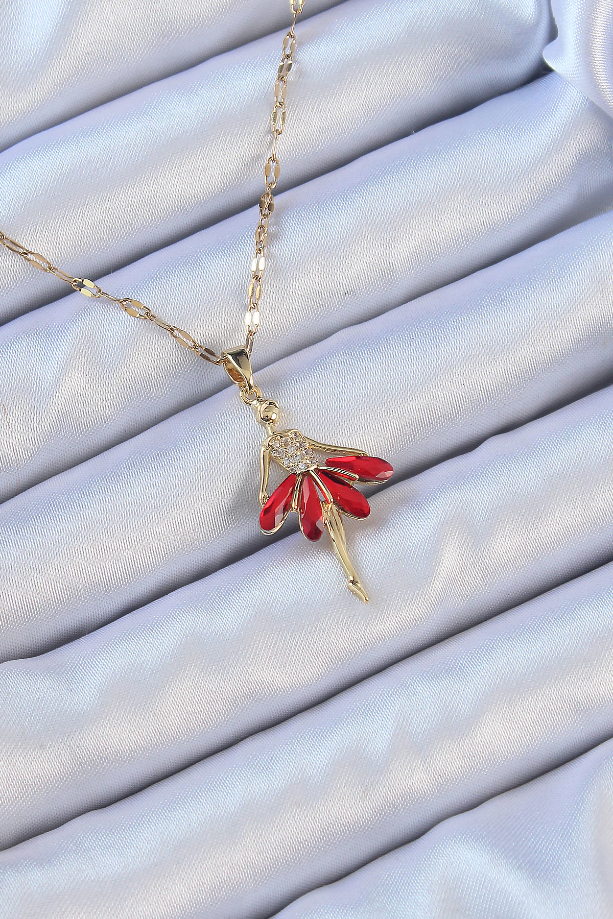 316L Çelik Özel Seri  Zincir Altın Renk Kırmızı Etekli Zirkon Taş