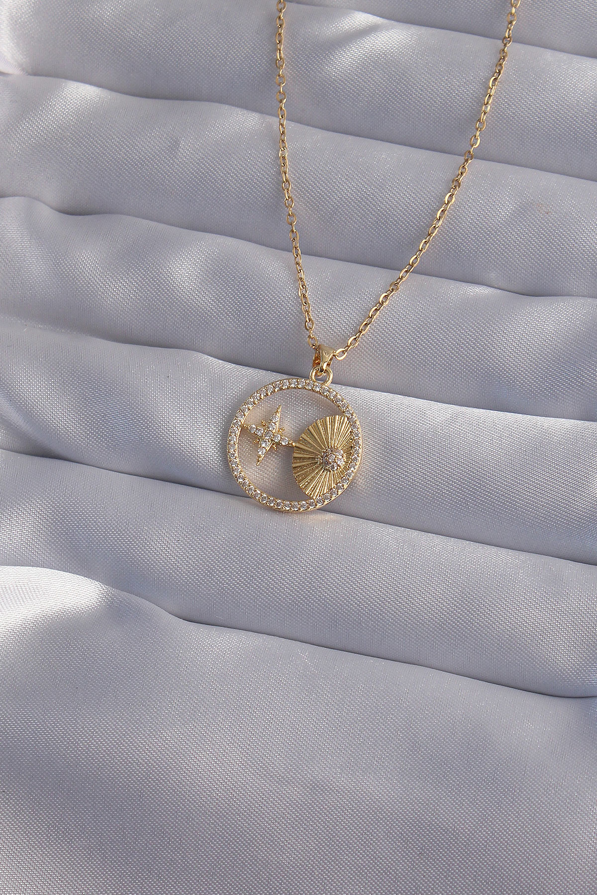316L Çelik Özel Seri  Zincir Gold Renk Zirkon Taşlı Figürlü Oval