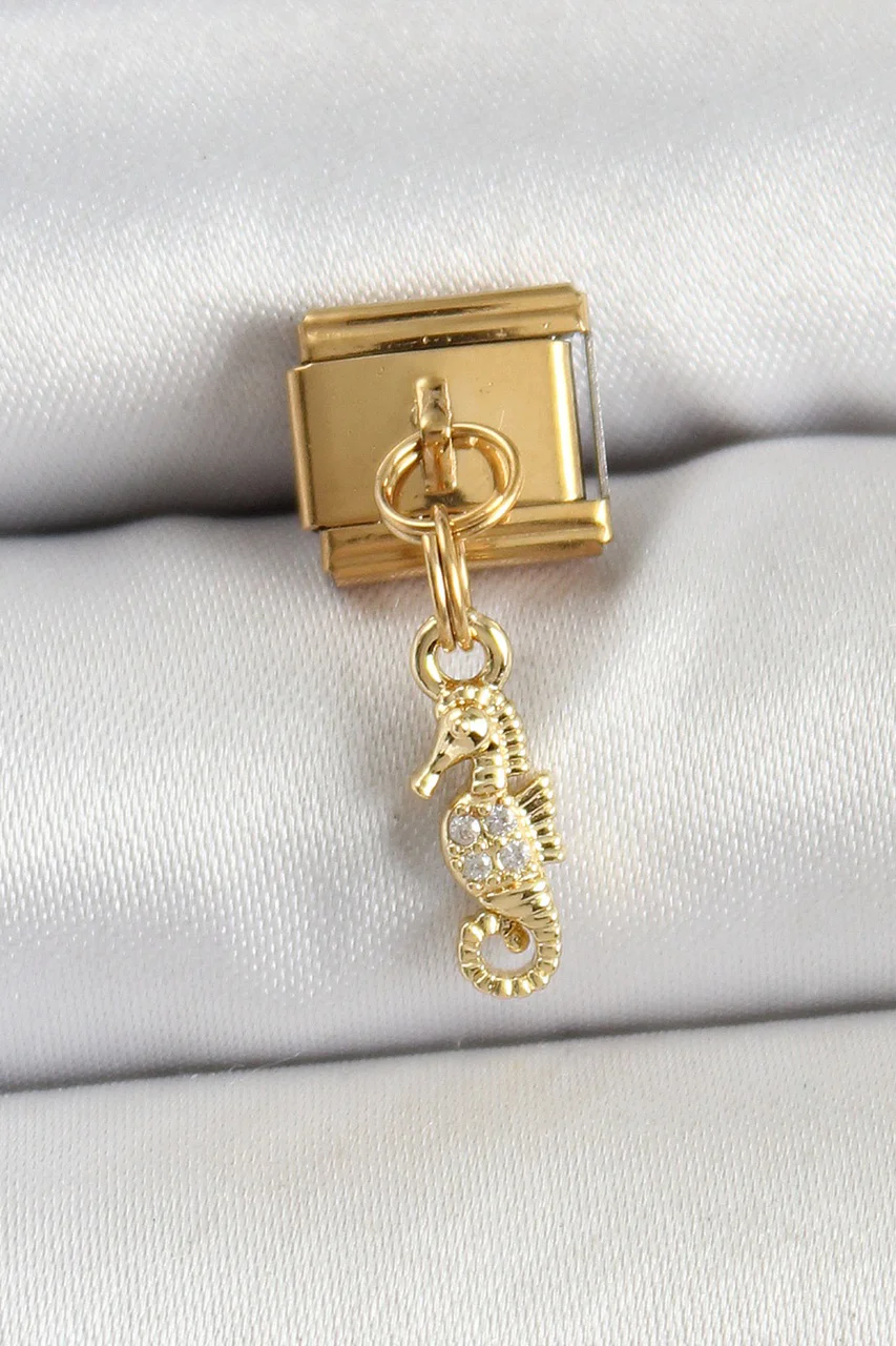 316l Çelik Sallantılı Zirkon Taşlı Deniz Atı Model Gold Renk Nomination Charm - Lisinya Diğer