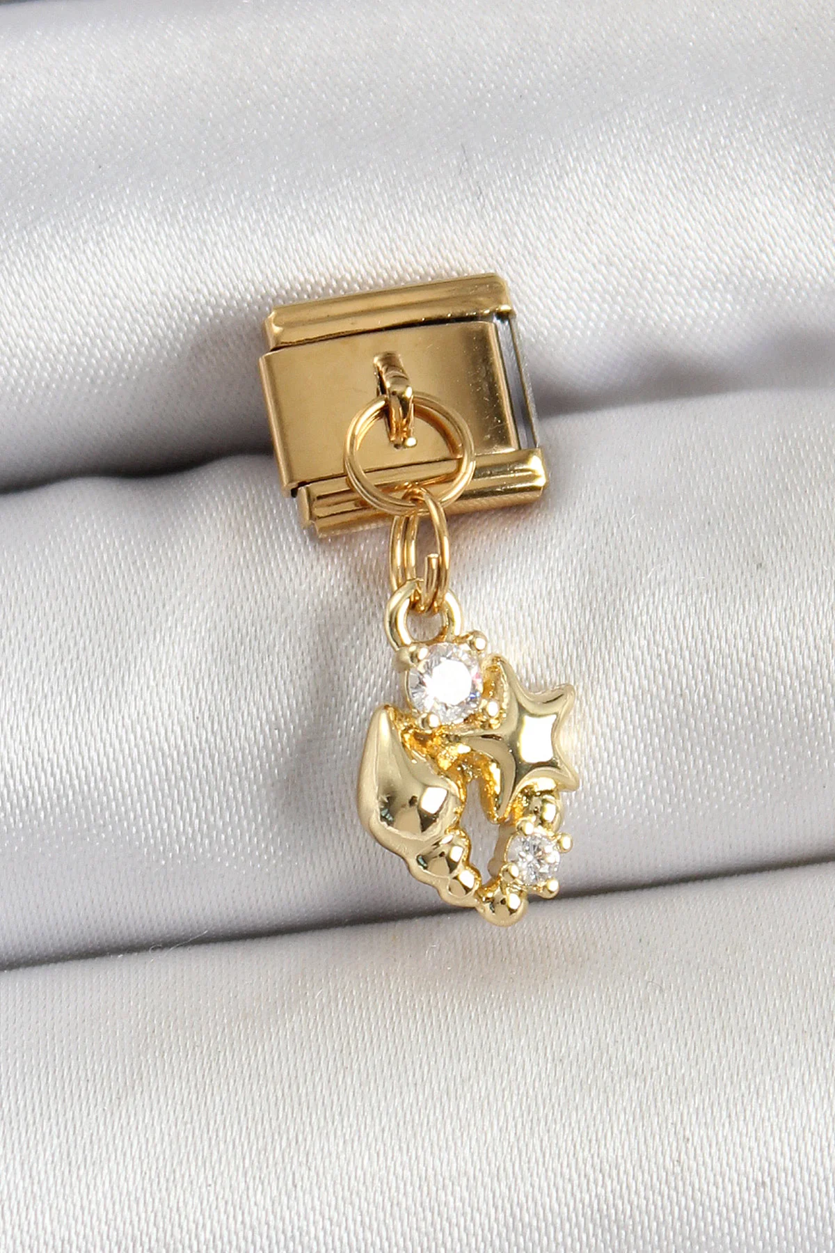 316L Çelik Sallantılı Zirkon Taşlı Deniz Kabuğu Ve Yıldız Model Gold Nomination Charm Aksesuarı