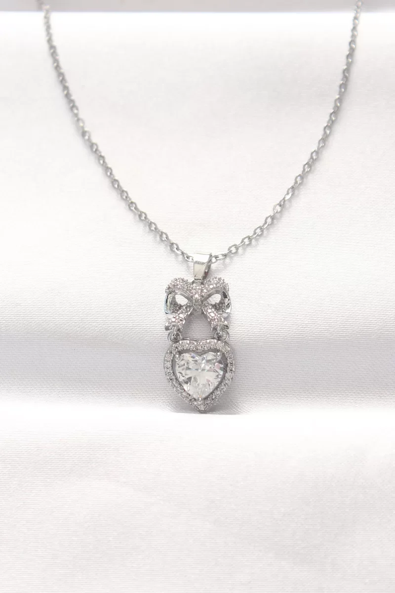 316L Çelik Silver Renk Zirkon Taşlı Kalpli Fiyonk Kolye - Lisinya