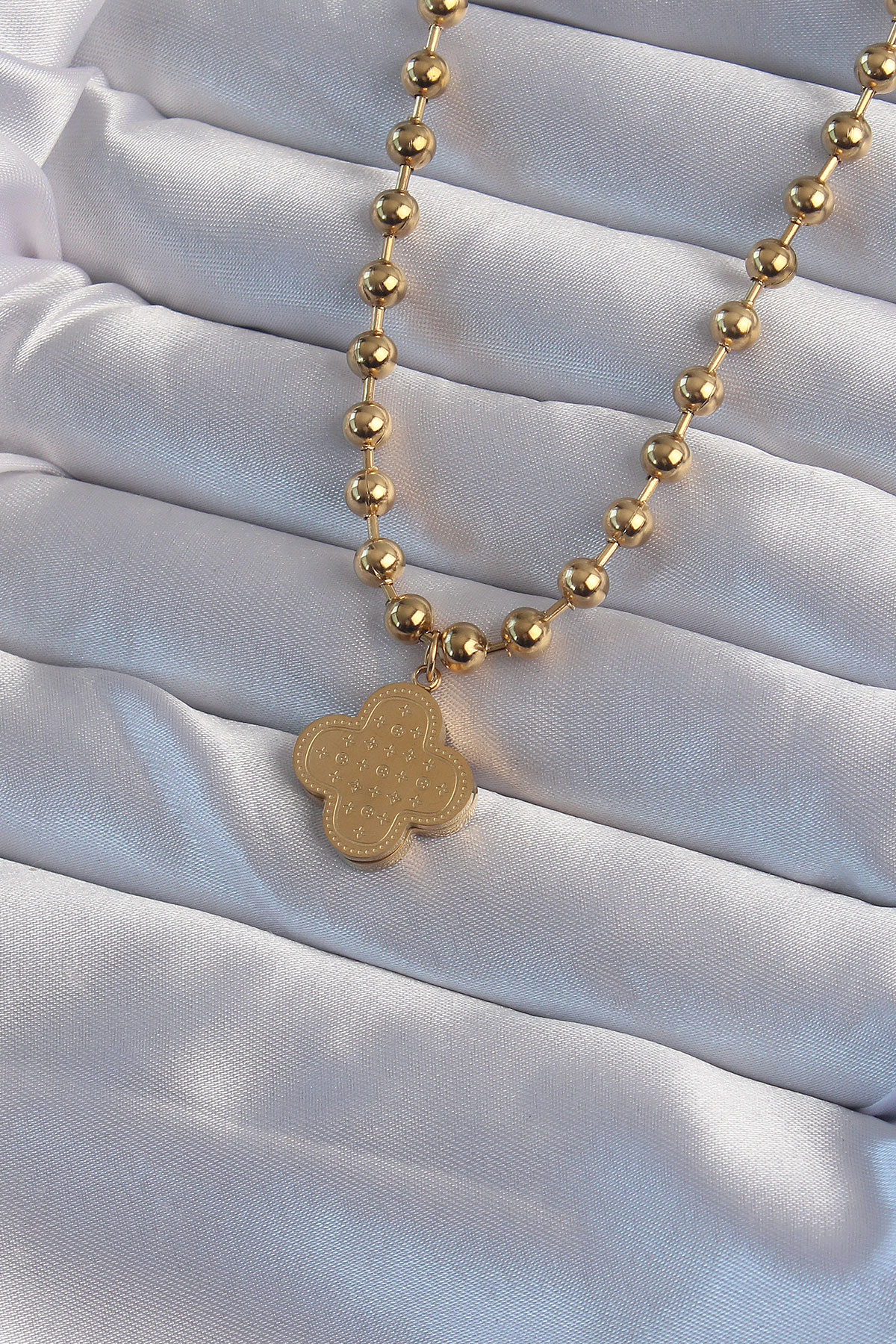 316L Çelik Top Zincirli Gold Renk İşlemeli Yonca Model Kolye - TJ